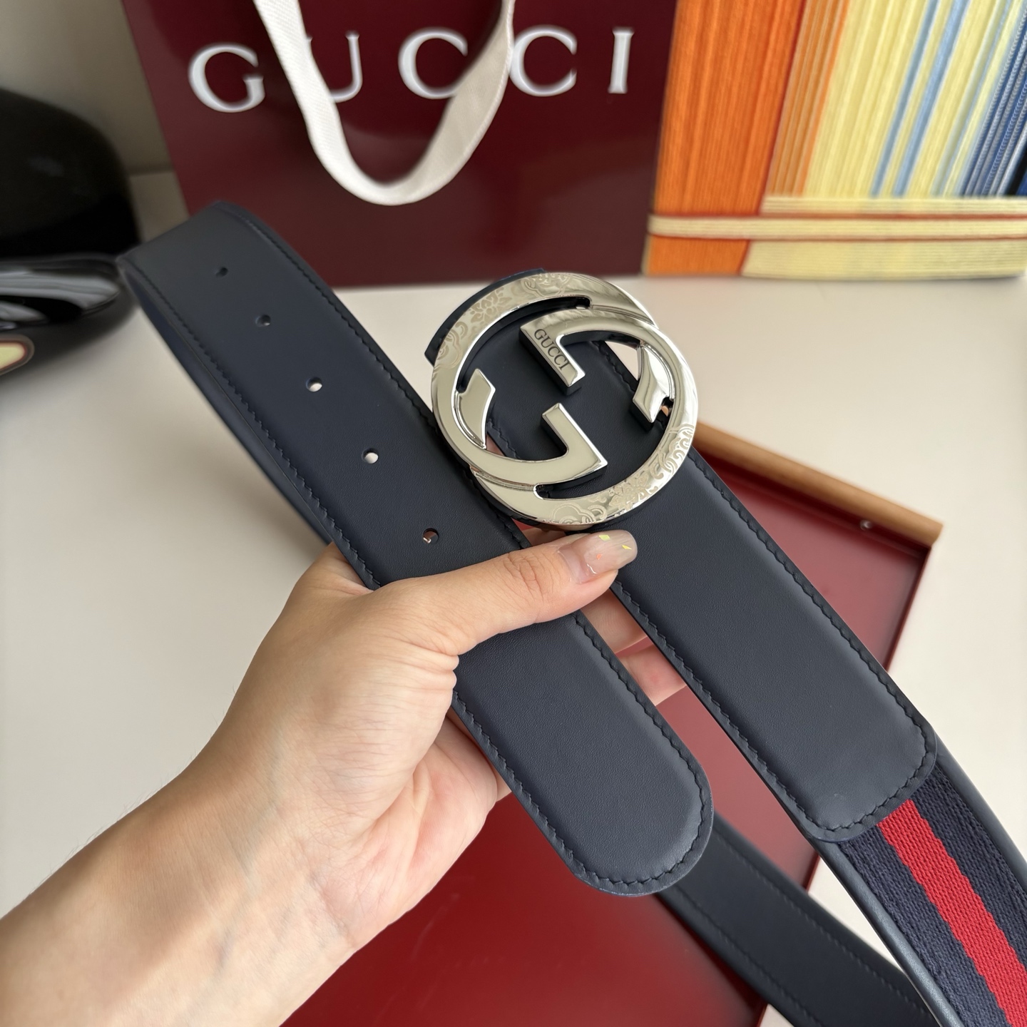 Gucci 经典原单品质，红蓝织带拼接小牛皮，原单精品挂扣，精工制作，细节看图，实物拍摄，高端奢华，宽度