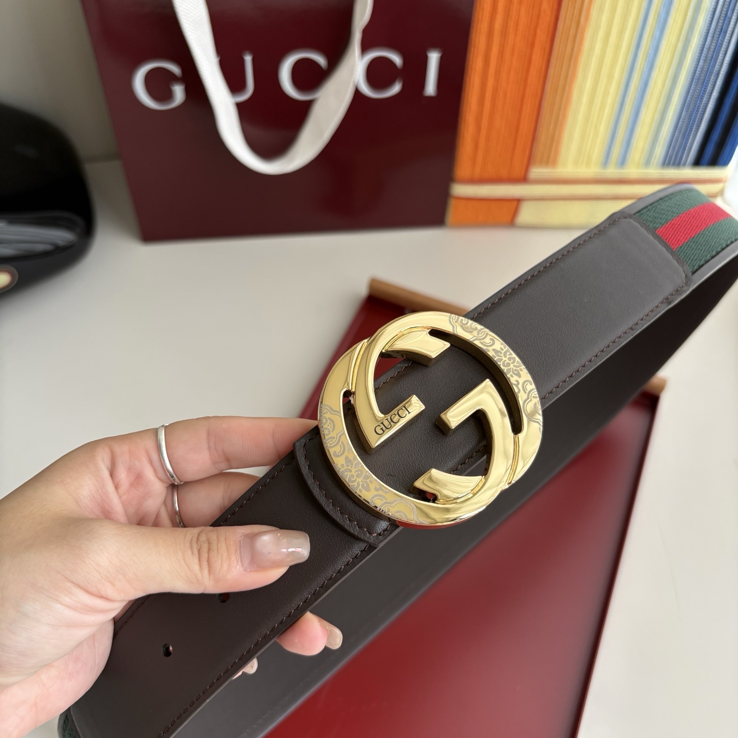 Gucci 经典原单品质，红绿织带拼接小牛皮，原单精品挂扣，精工制作，细节看图，实物拍摄，高端奢华，宽度