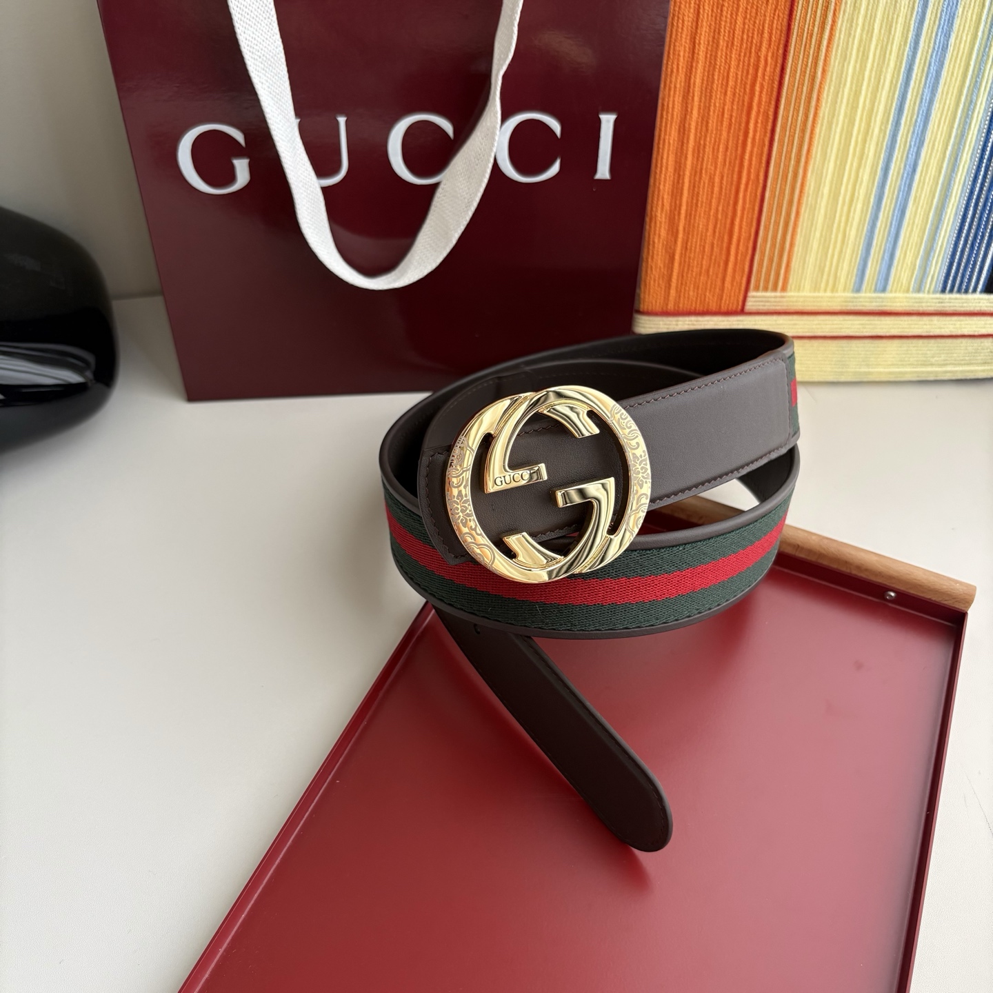 NO:764217,Gucci classic original quality, red and green webbing spliced ​​calfskin, original high-quality hanging buckle, finely crafted, detailed pictures, actual shooting, high-end luxury, width 4.0cm, belt, gucci, cowhide19860909Gucci 经典原单品质,红绿织带拼接小牛皮,原单精品挂扣,精工制作,细节看图,实物拍摄,高端奢华,宽度4.0cm,皮带,gucci,cowhide,Belt