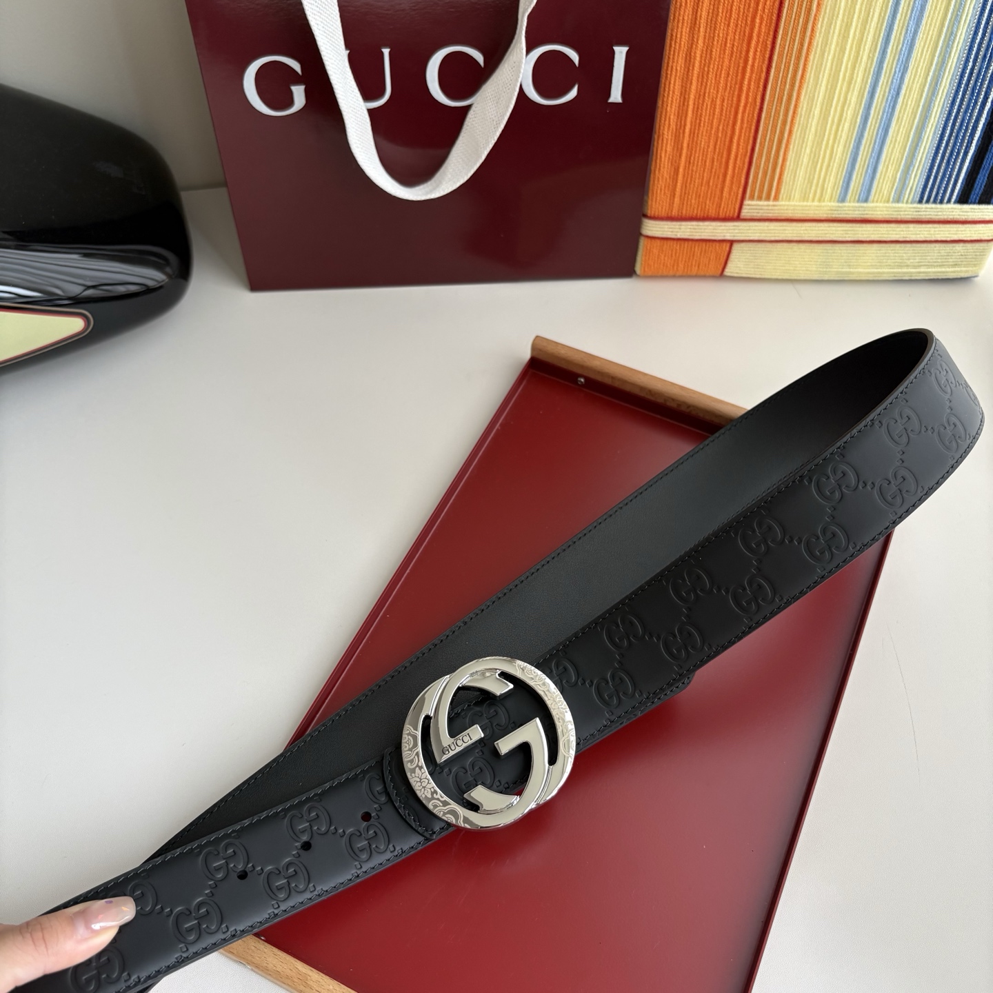 Gucci 经典原单品质，压大花面搭配原版皮底，原单精品挂扣，精工制作，细节看图，实物拍摄，高端奢华，宽