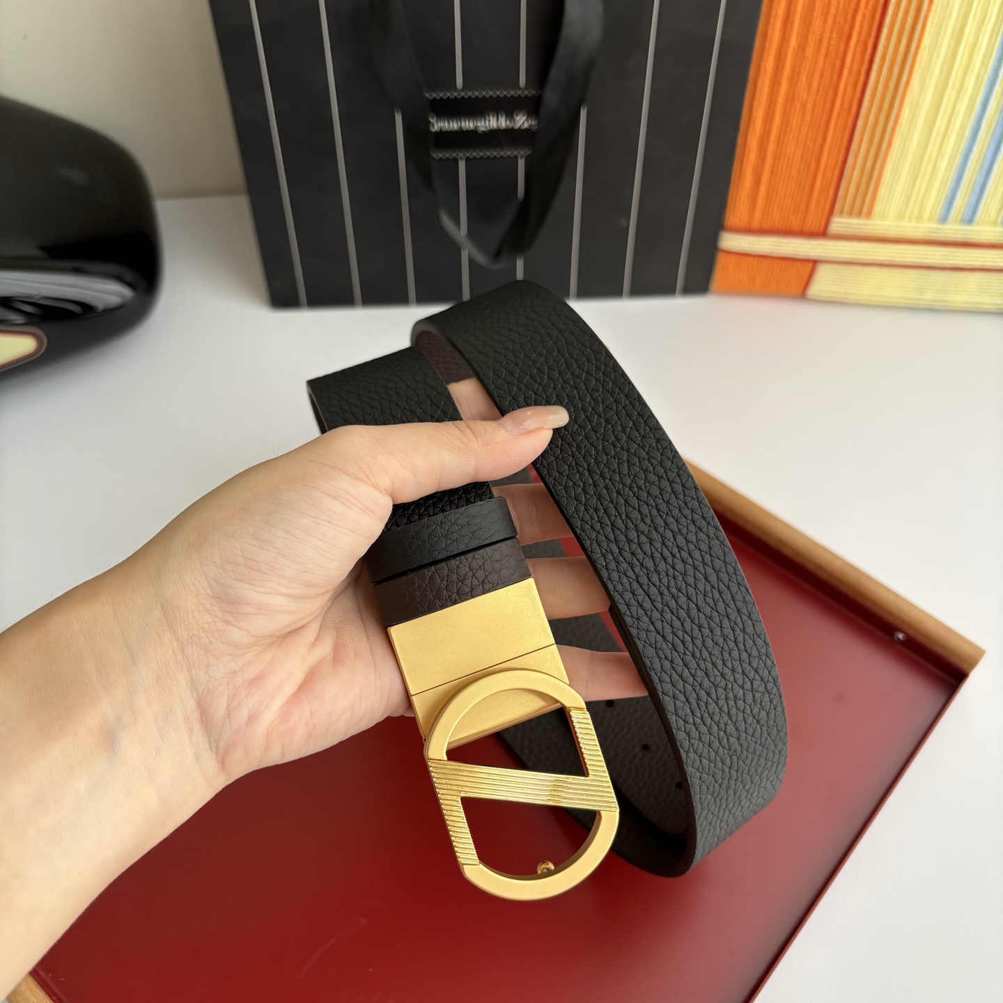 NO:764162,Original Ermenegildo Zegna calfskin, which feels delicate and soft, with a high-quality pure copper rotating buckle, a must-have for men!  Width 3.5cm frosted gold, belt, zegna, cowhide19860909杰尼亚原版小牛皮,手感细腻柔软,搭配精品纯铜旋转扣,男士必备！宽3.5cm磨砂金,皮带,zegna,cowhide,Belt