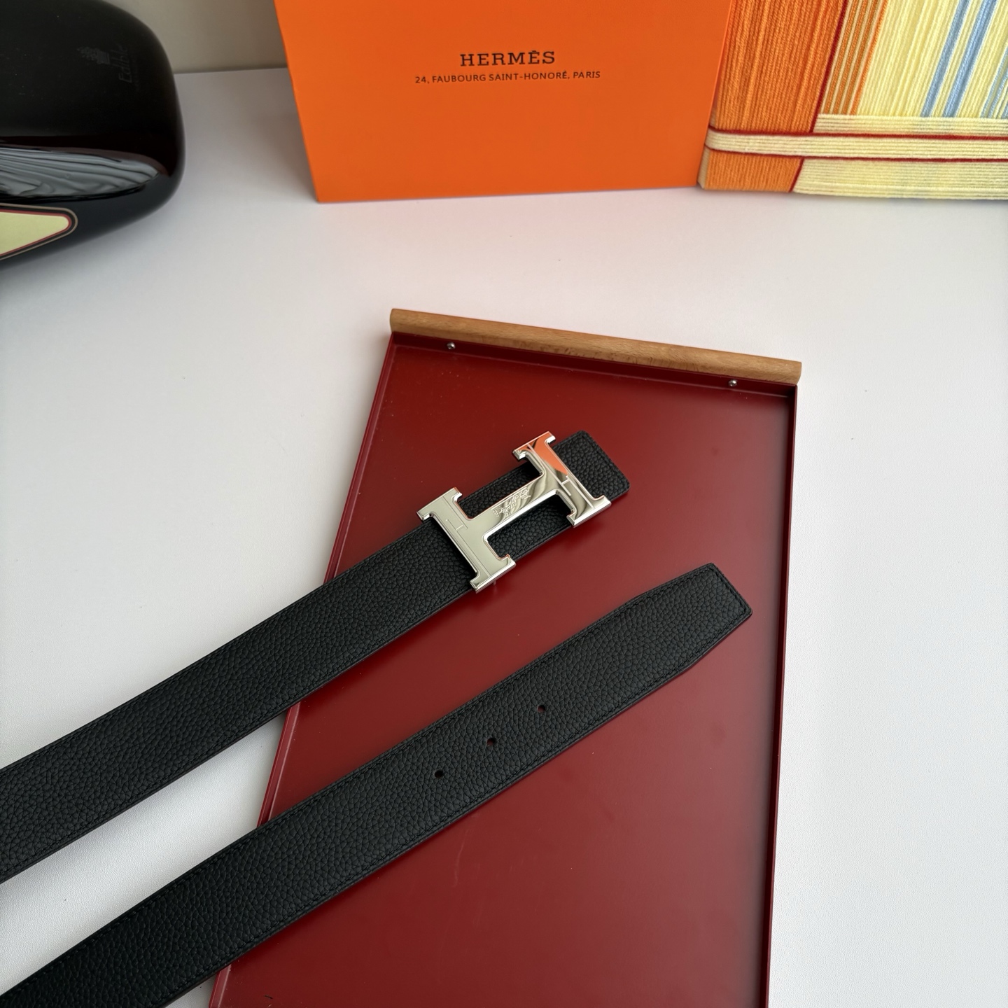 【爱马仕】Hermes 原单爱马仕，宽3.8cm进口原版皮带身，双面可两面用，精品电镀五金 ！