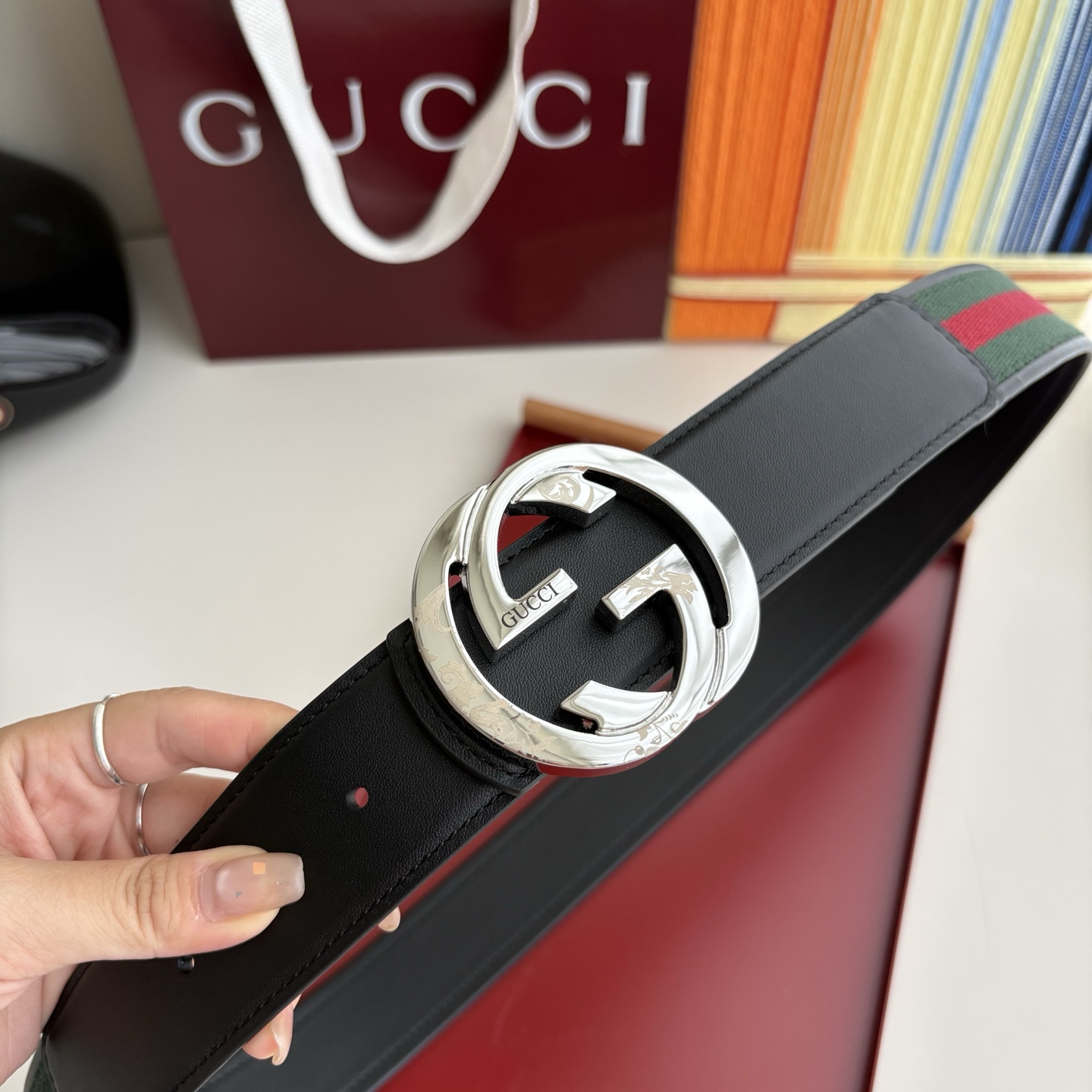 Gucci 经典原单品质，红绿织带拼接小牛皮，原单精品挂扣，精工制作，细节看图，实物拍摄，高端奢华，宽度
