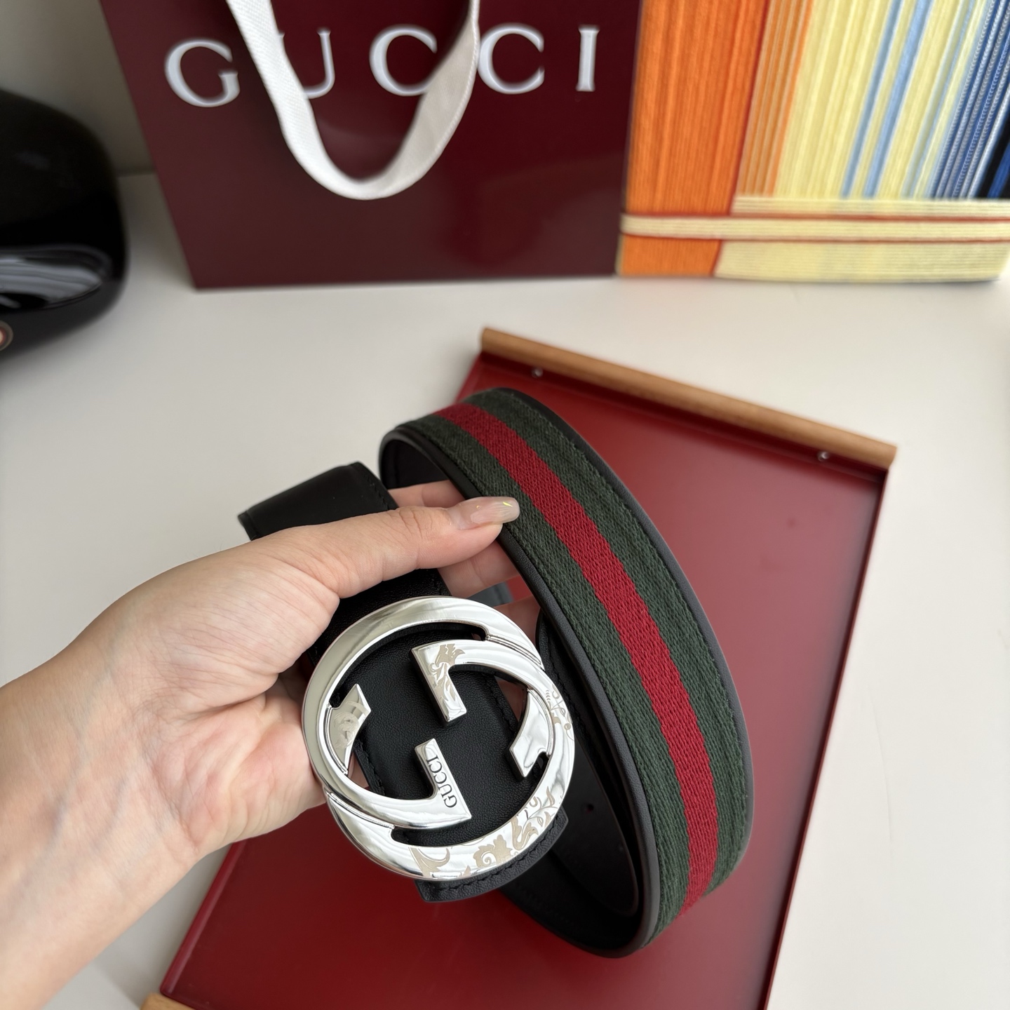 Gucci 经典原单品质，红绿织带拼接小牛皮，原单精品挂扣，精工制作，细节看图，实物拍摄，高端奢华，宽度