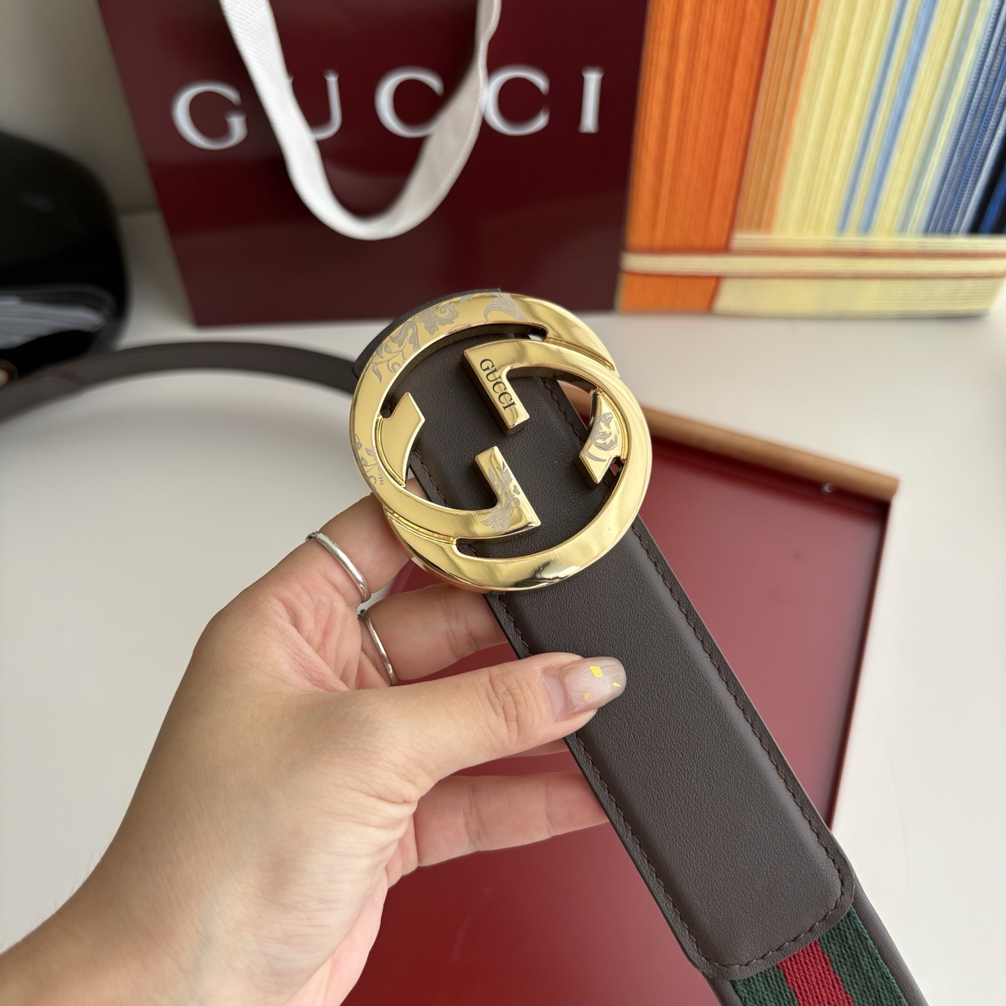 Gucci 经典原单品质，红蓝织带拼接小牛皮，原单精品挂扣，精工制作，细节看图，实物拍摄，高端奢华，宽度
