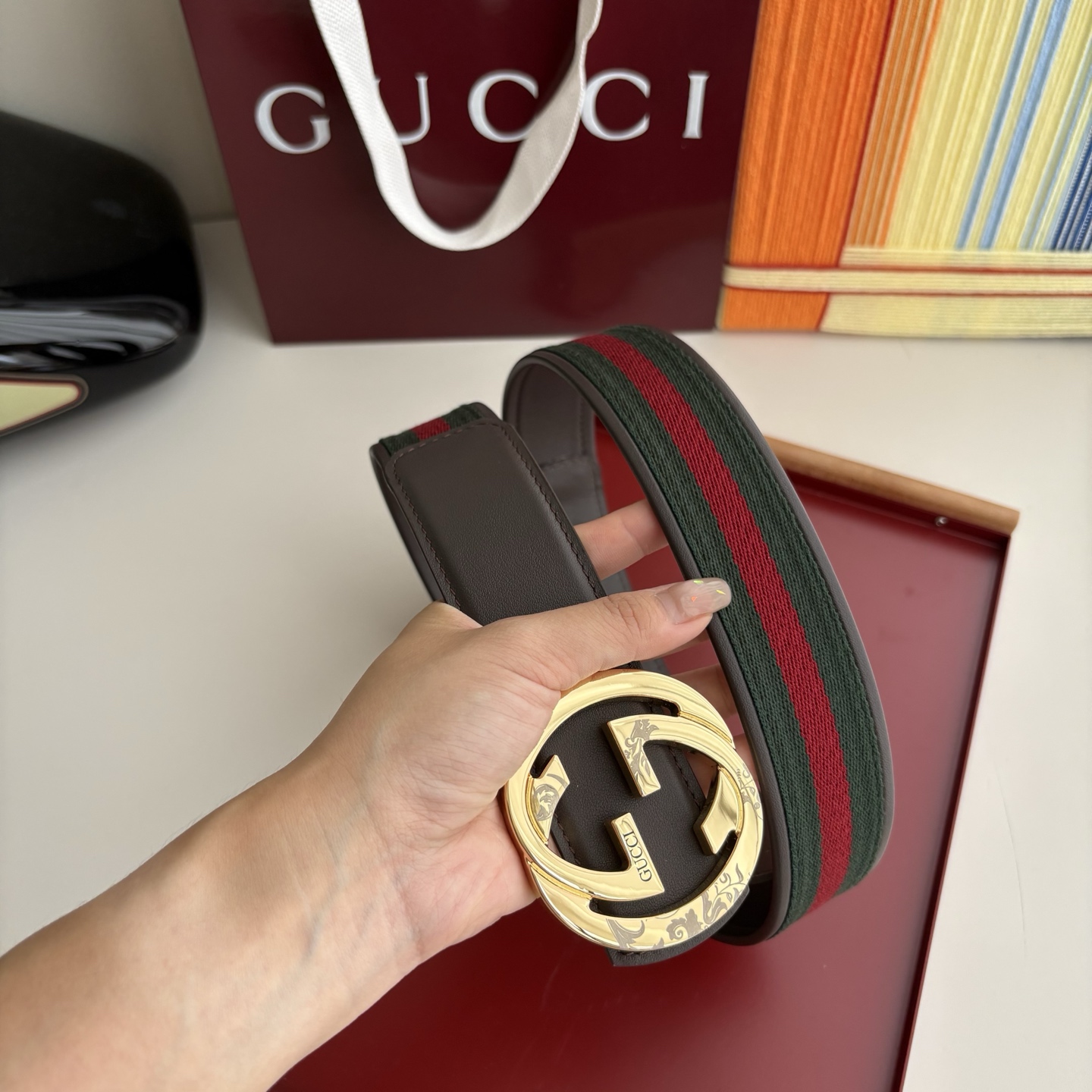 Gucci 经典原单品质，红蓝织带拼接小牛皮，原单精品挂扣，精工制作，细节看图，实物拍摄，高端奢华，宽度