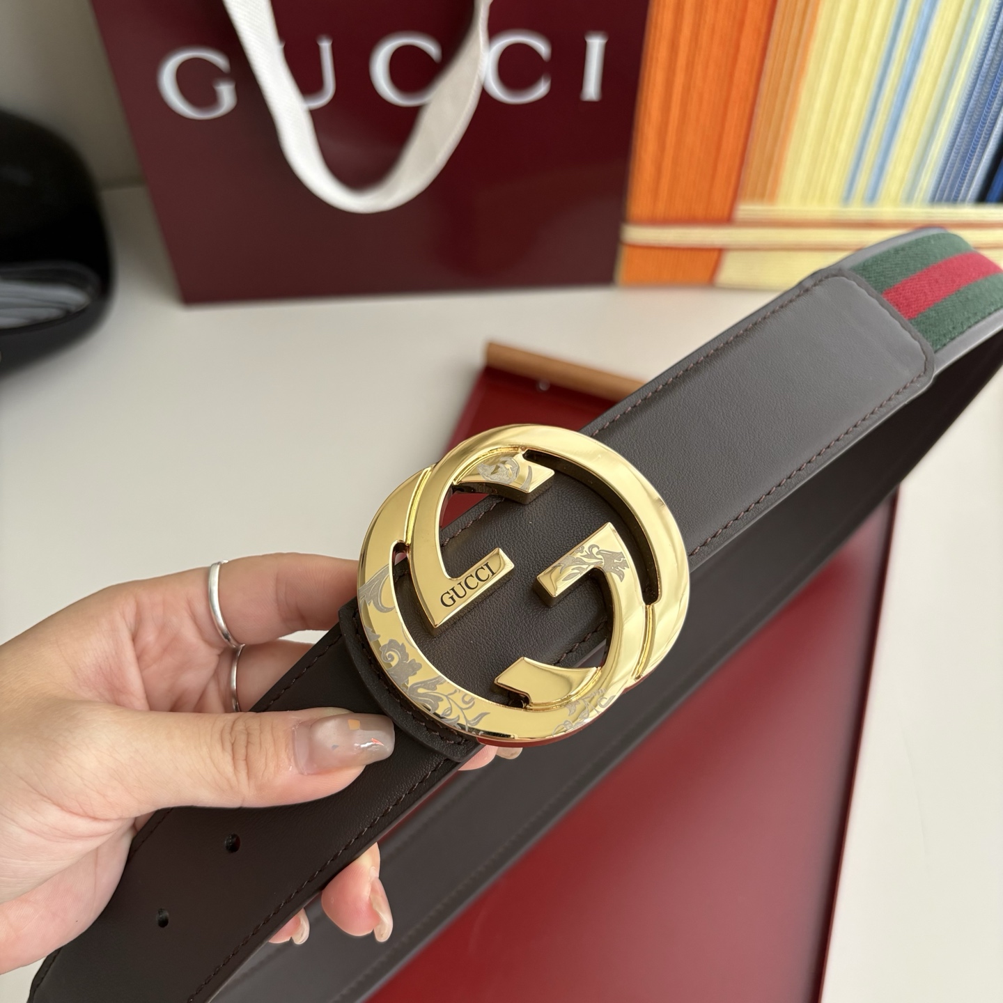 Gucci 经典原单品质，红蓝织带拼接小牛皮，原单精品挂扣，精工制作，细节看图，实物拍摄，高端奢华，宽度