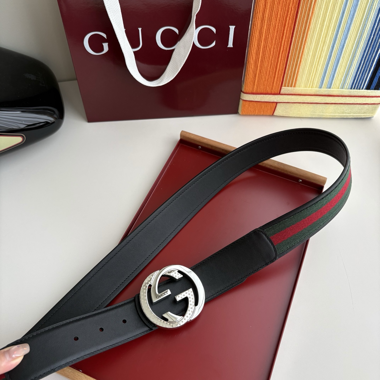 Gucci 经典原单品质，红绿织带拼接小牛皮，原单精品挂扣，精工制作，细节看图，实物拍摄，高端奢华，宽度