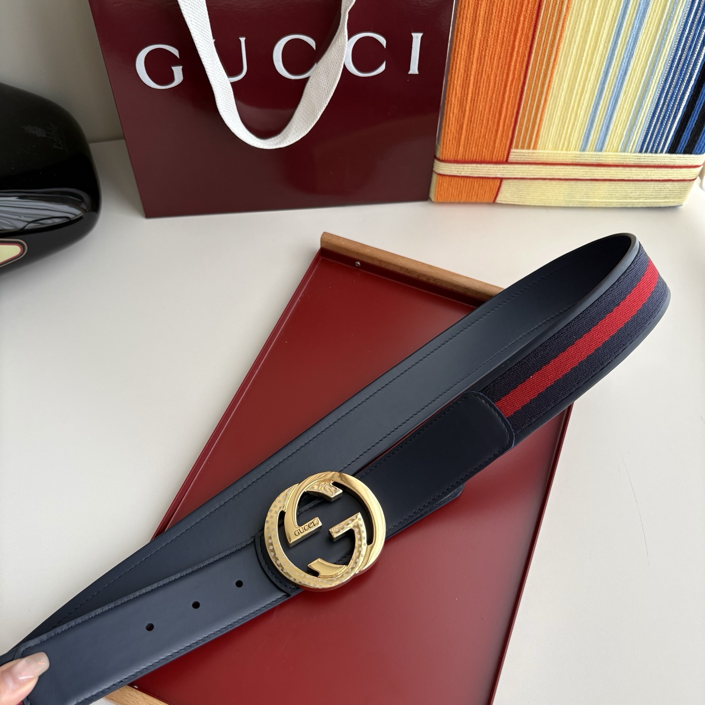 Gucci 经典原单品质，红蓝织带拼接小牛皮，原单精品挂扣，精工制作，细节看图，实物拍摄，高端奢华，宽度