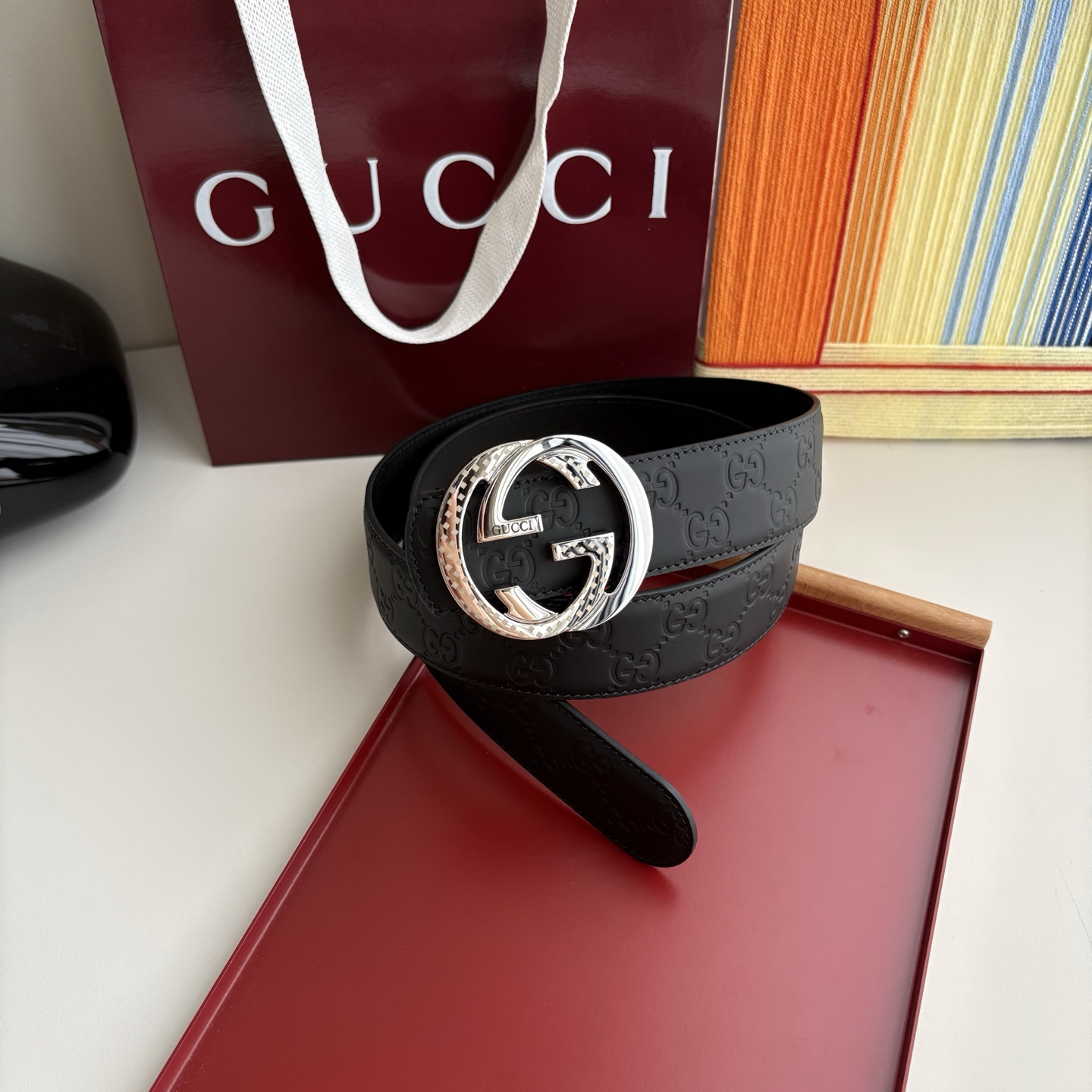 Gucci 经典原单品质，经典压大花面配原版皮底，原单精品挂扣，精工制作，细节看图，实物拍摄，高端奢华，