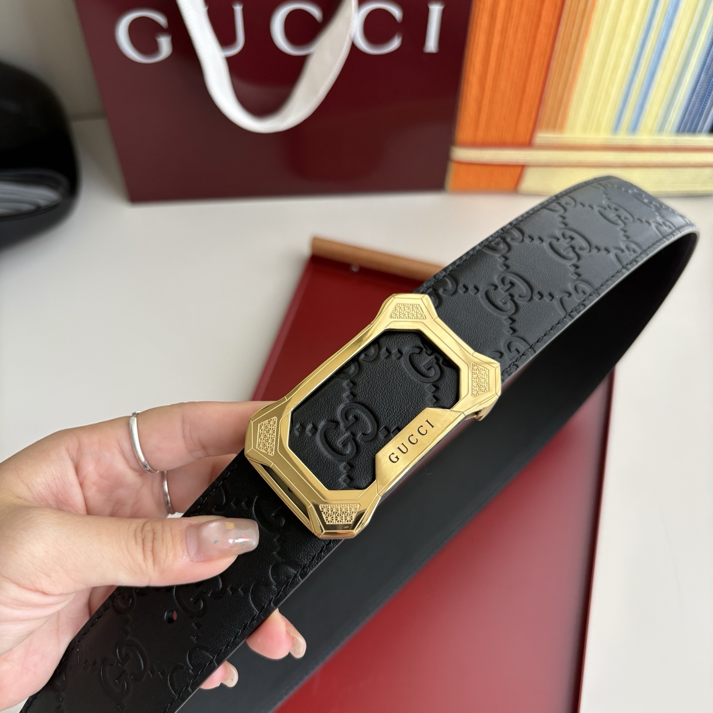 Gucci 经典原单品质，经典压花面配原版皮底，原单精品内穿钢扣，精工制作，细节看图，实物拍摄，高端奢华