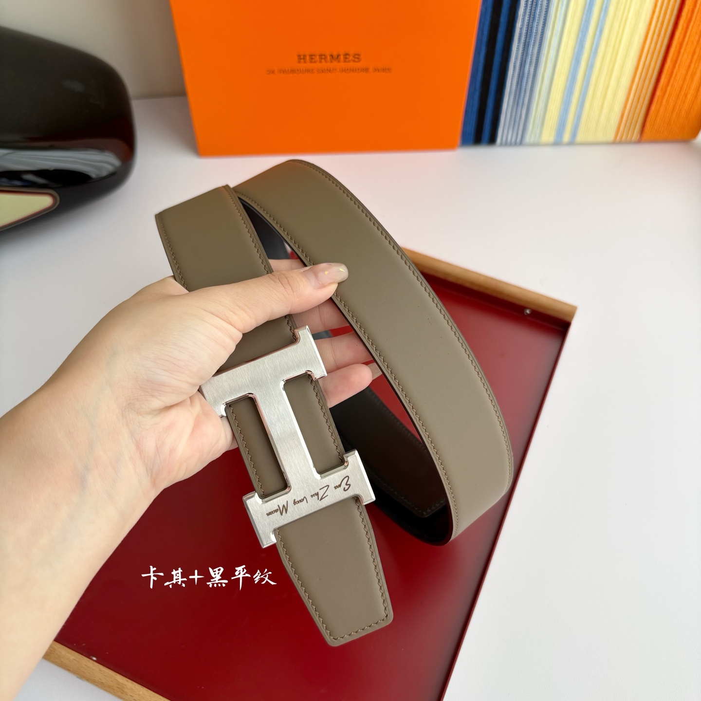 【爱马仕】Hermes 原单爱马仕，宽3.8cm进口原版皮带身，双面可两面用，精品电镀五金 ！