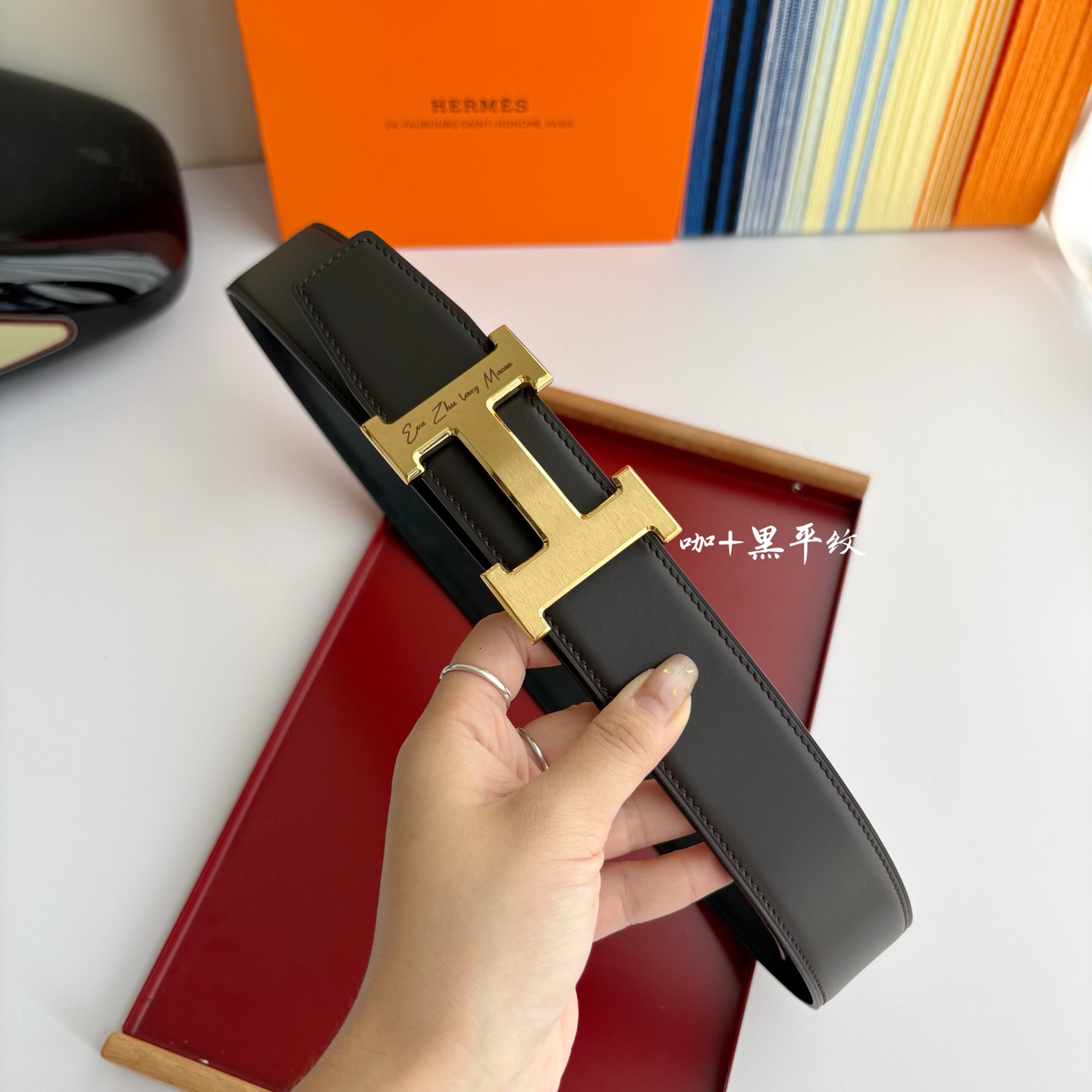 【爱马仕】Hermes 原单爱马仕，宽3.8cm进口原版皮带身，双面可两面用，精品电镀五金 ！