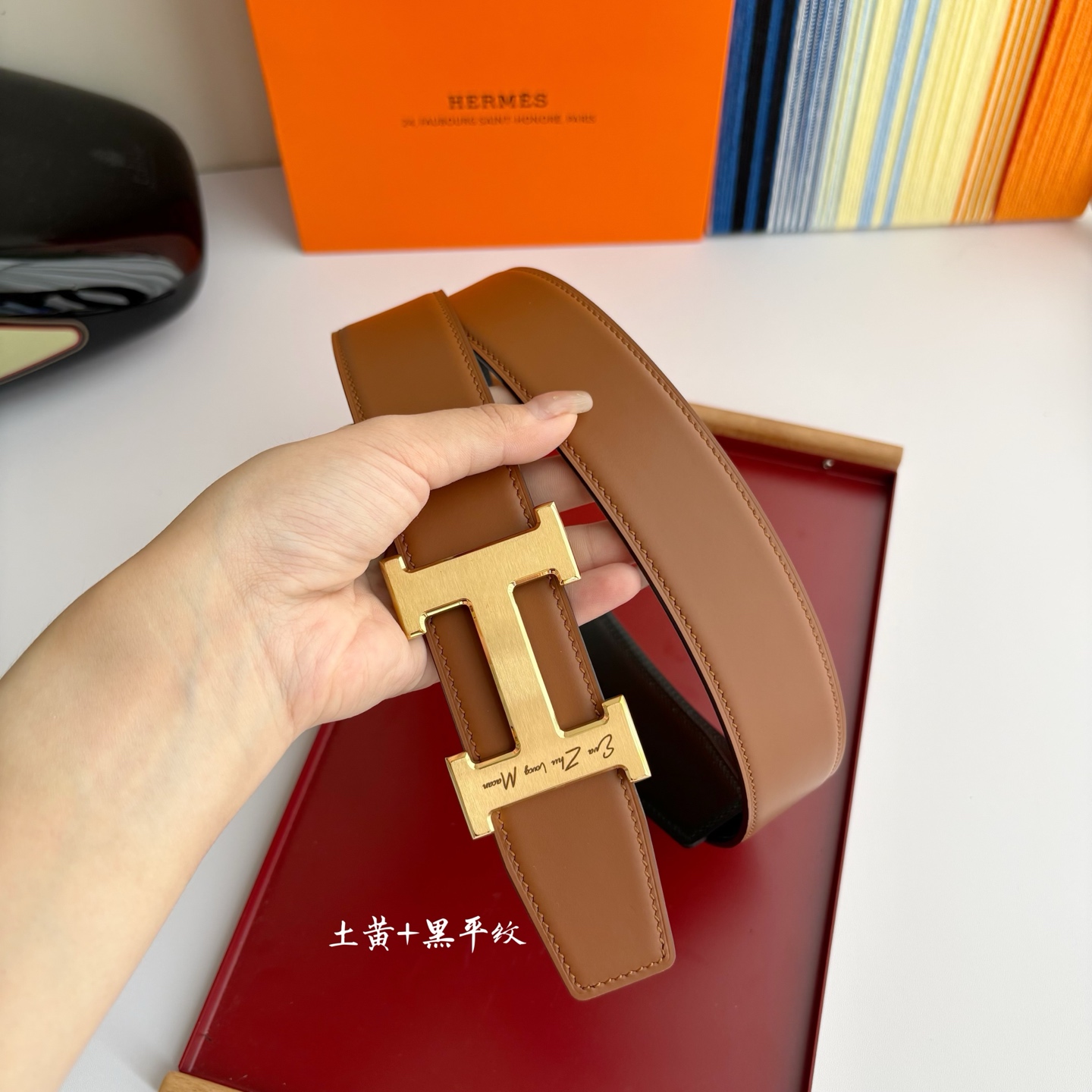 【爱马仕】Hermes 原单爱马仕，宽3.8cm进口原版皮带身，双面可两面用，精品电镀五金 ！