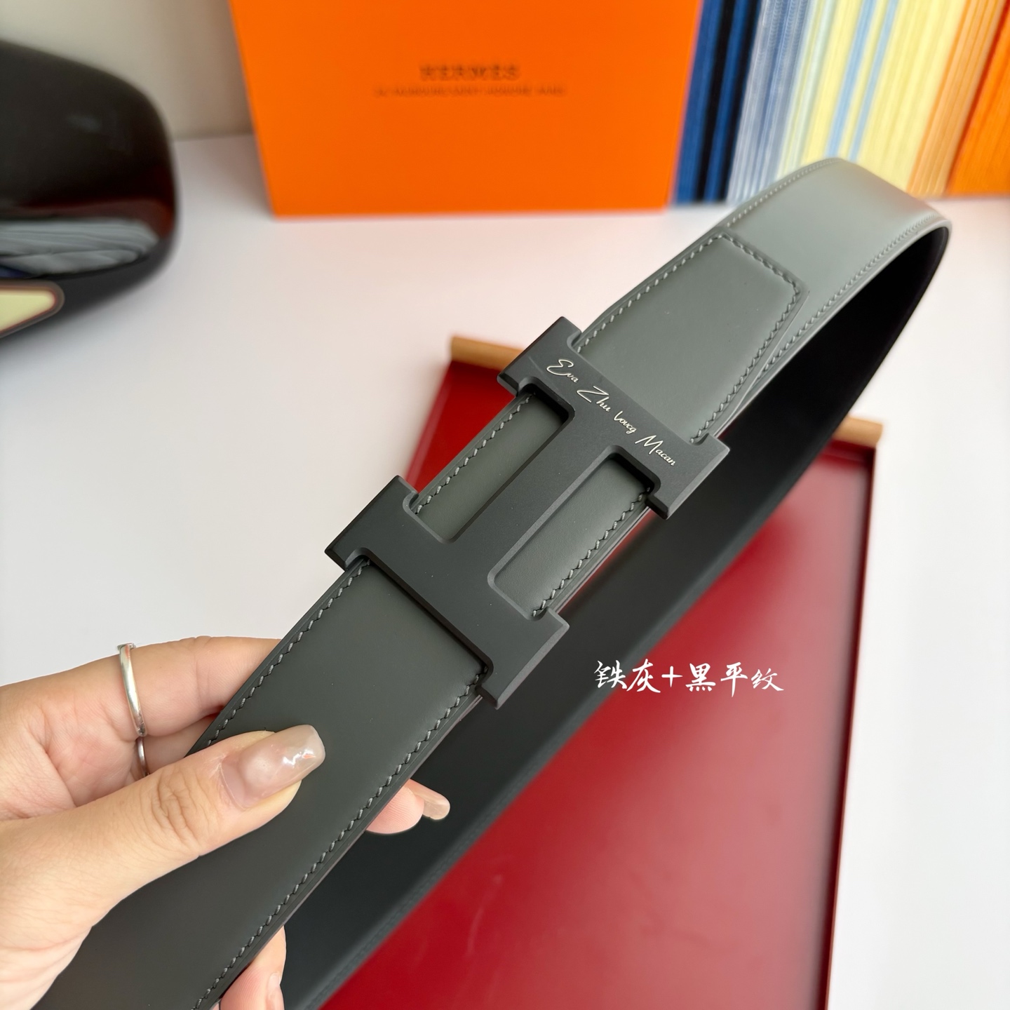 【爱马仕】Hermes 原单爱马仕，宽3.8cm进口原版皮带身，双面可两面用，精品电镀五金 ！
