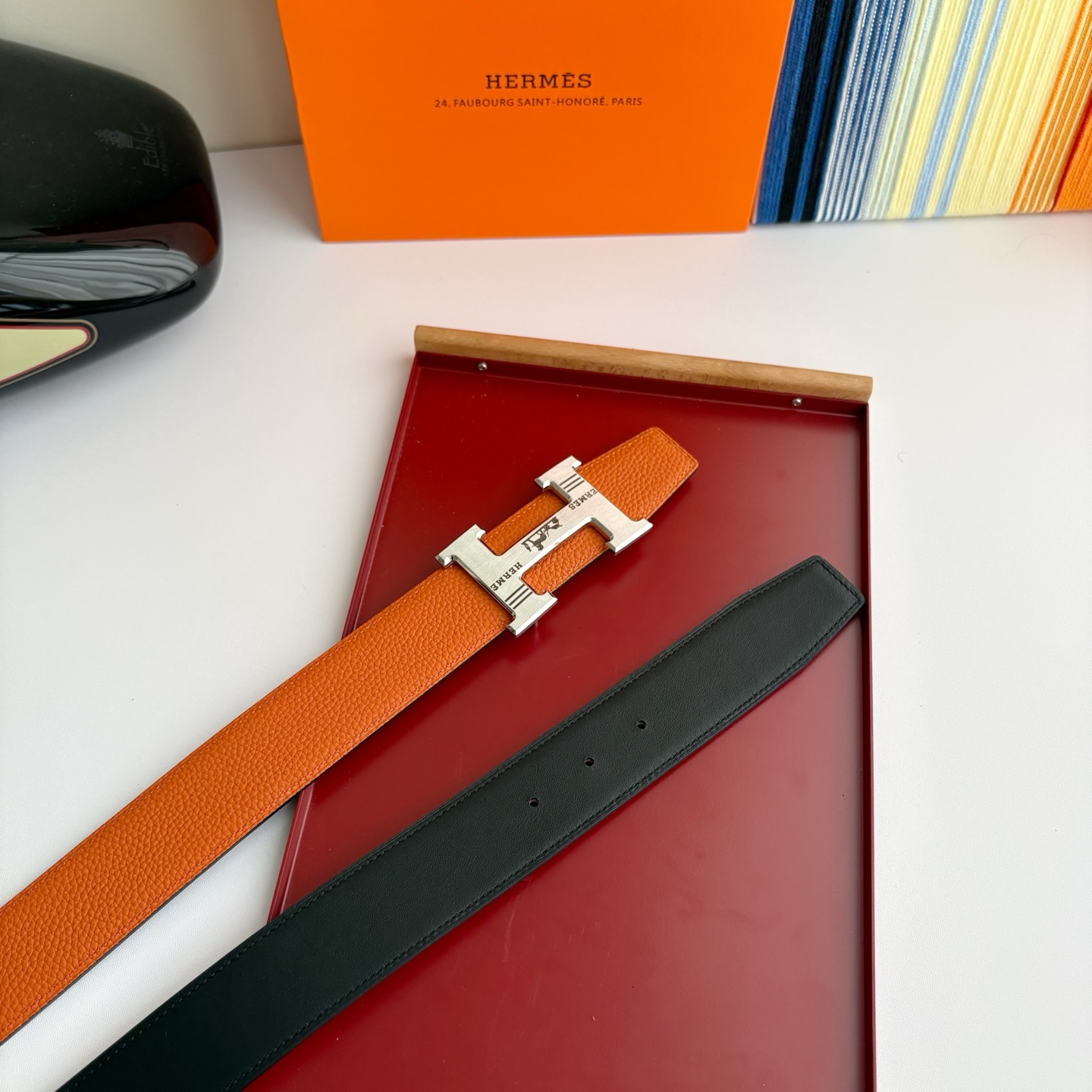 【爱马仕】Hermes 原单爱马仕，宽3.8cm进口原版皮带身，双面可两面用，精品电镀五金 ！