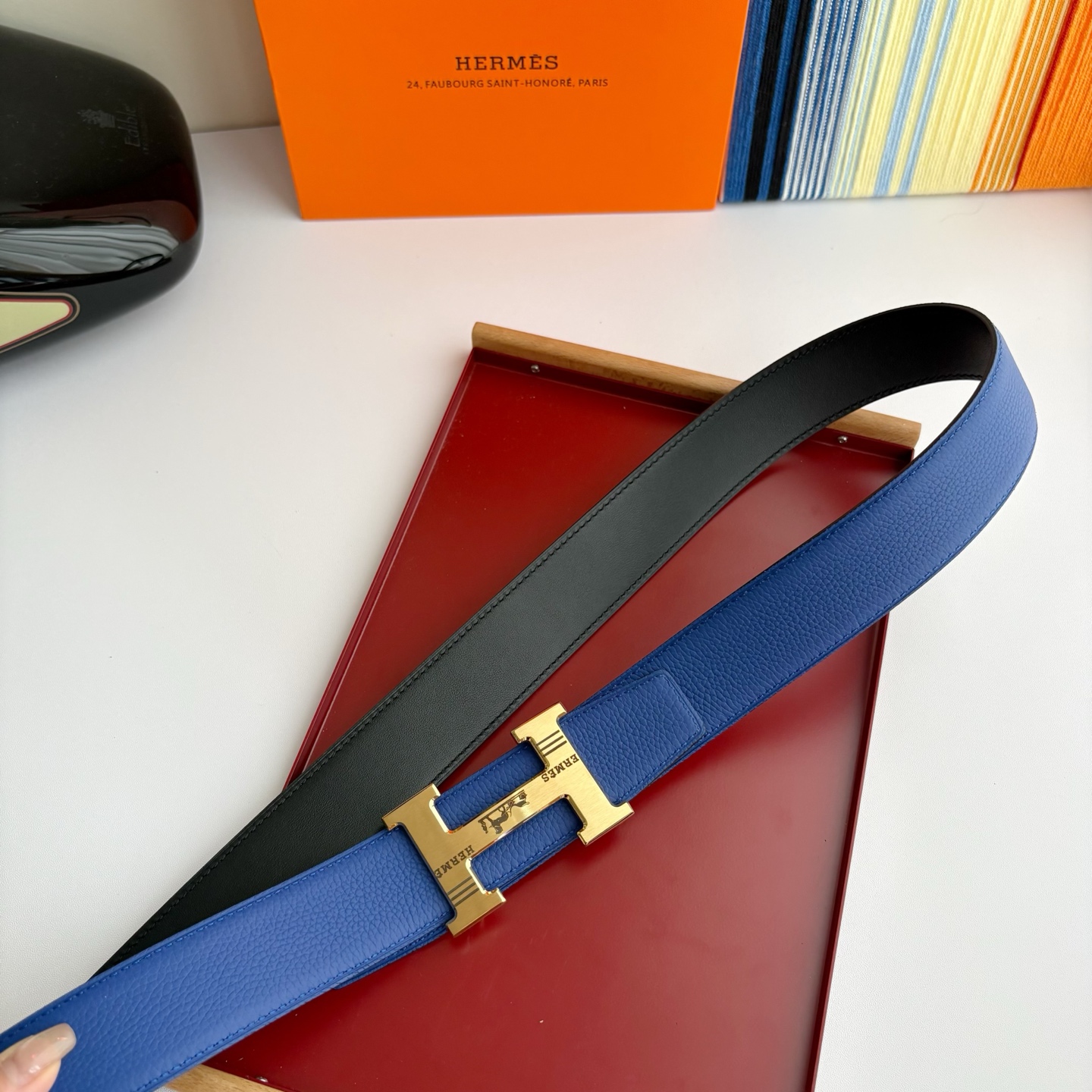【爱马仕】Hermes 原单爱马仕，宽3.8cm进口原版皮带身，双面可两面用，精品电镀五金 ！