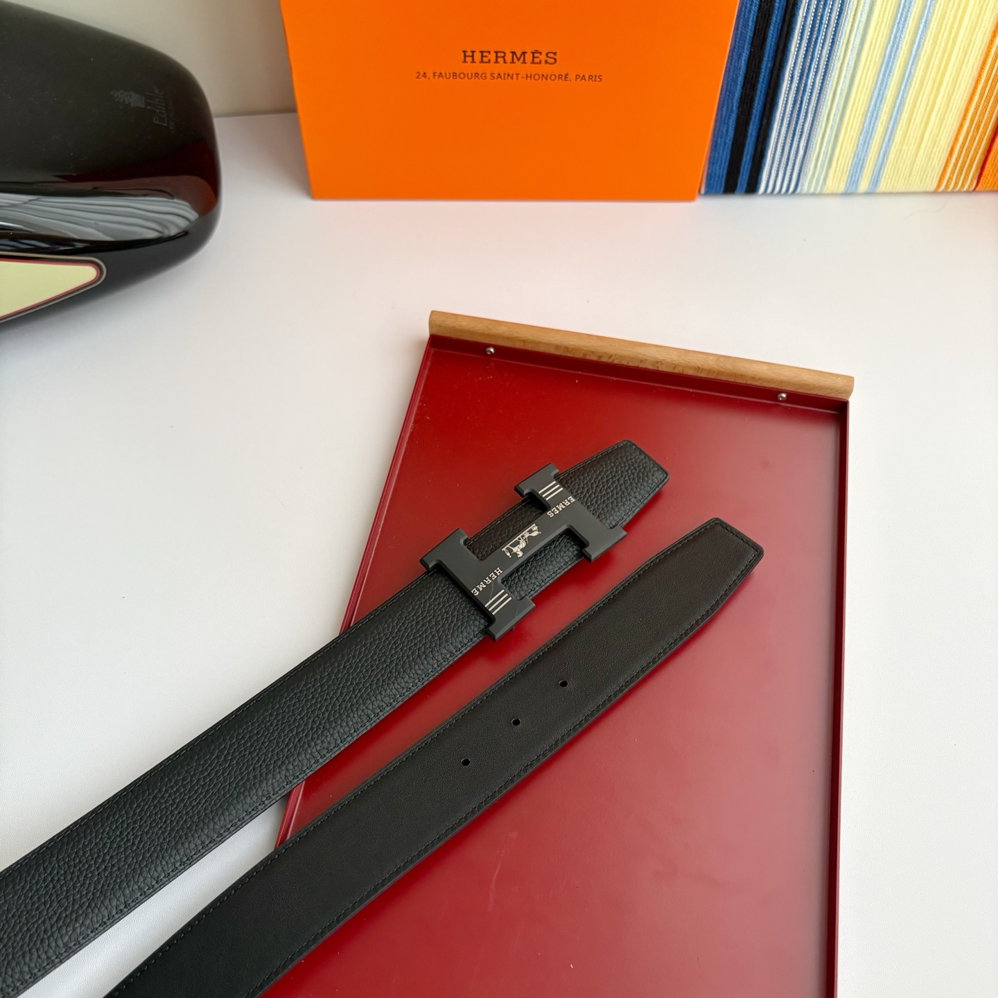 【爱马仕】Hermes 原单爱马仕，宽3.8cm进口原版皮带身，双面可两面用，精品电镀五金 ！