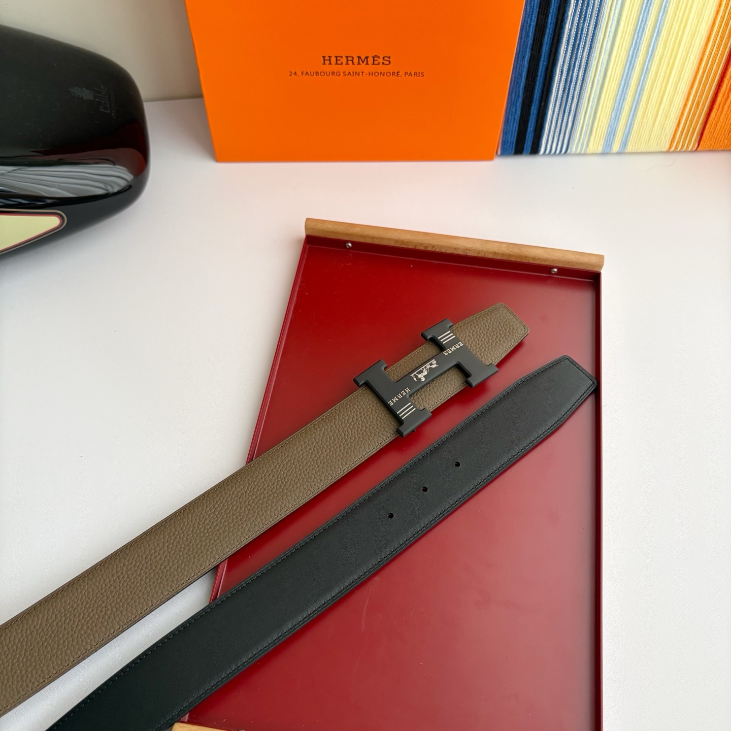 【爱马仕】Hermes 原单爱马仕，宽3.8cm进口原版皮带身，双面可两面用，精品电镀五金 ！