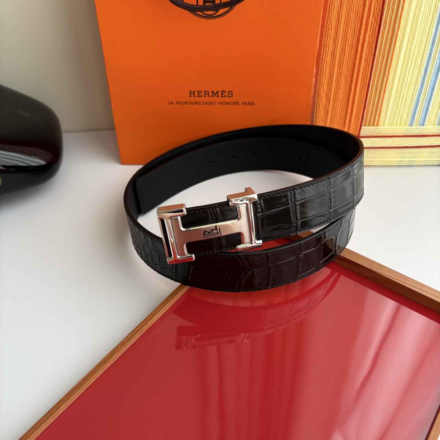 【爱马仕】Hermes 原单爱马仕，宽3.8cm进口原版皮带身，双面可用，内穿精品钢扣，精品电镀五金 ！