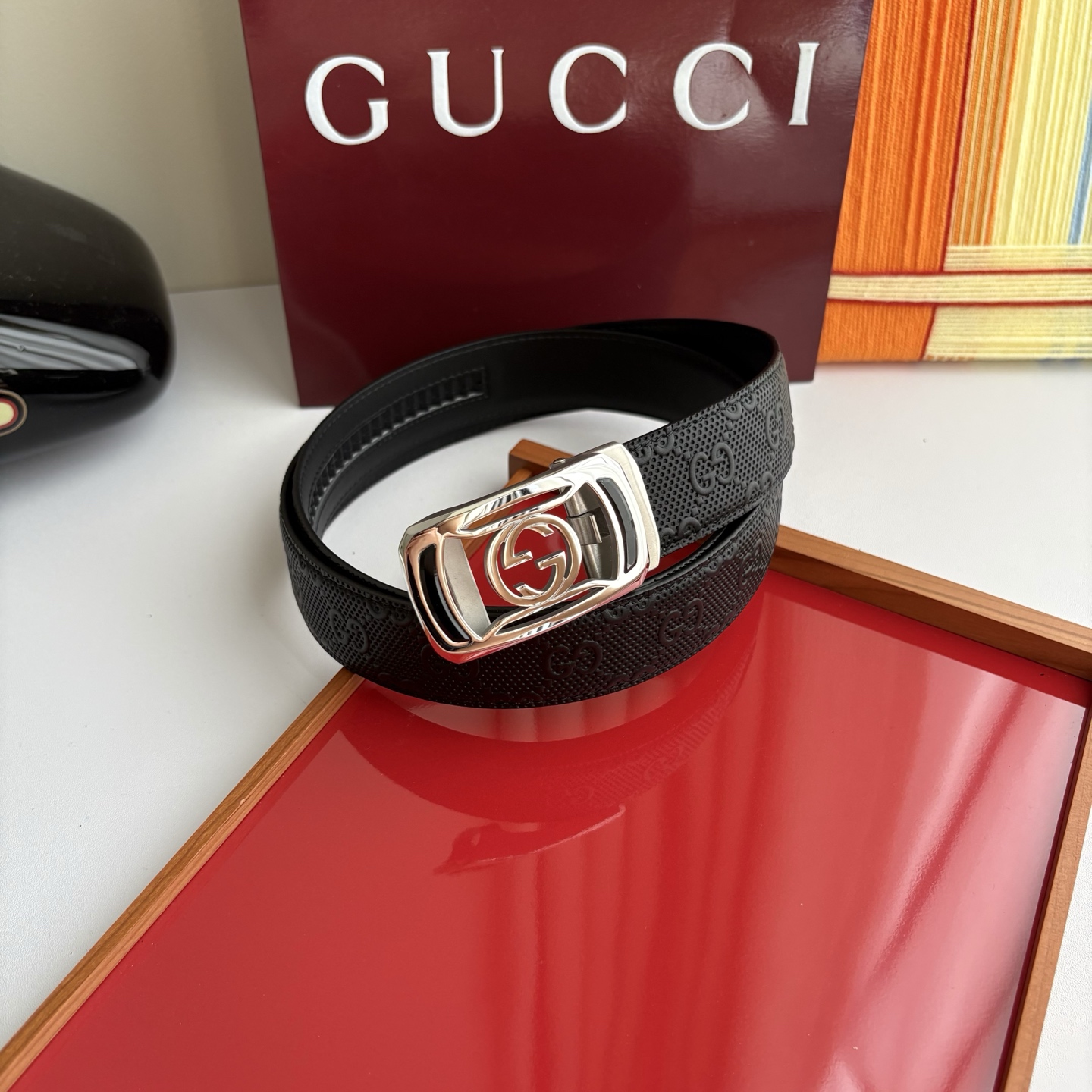 【古奇】 Gucci新款小牛皮，手感细腻柔软，搭配纯钢自动精品扣，男士必备！宽度：3.5cm