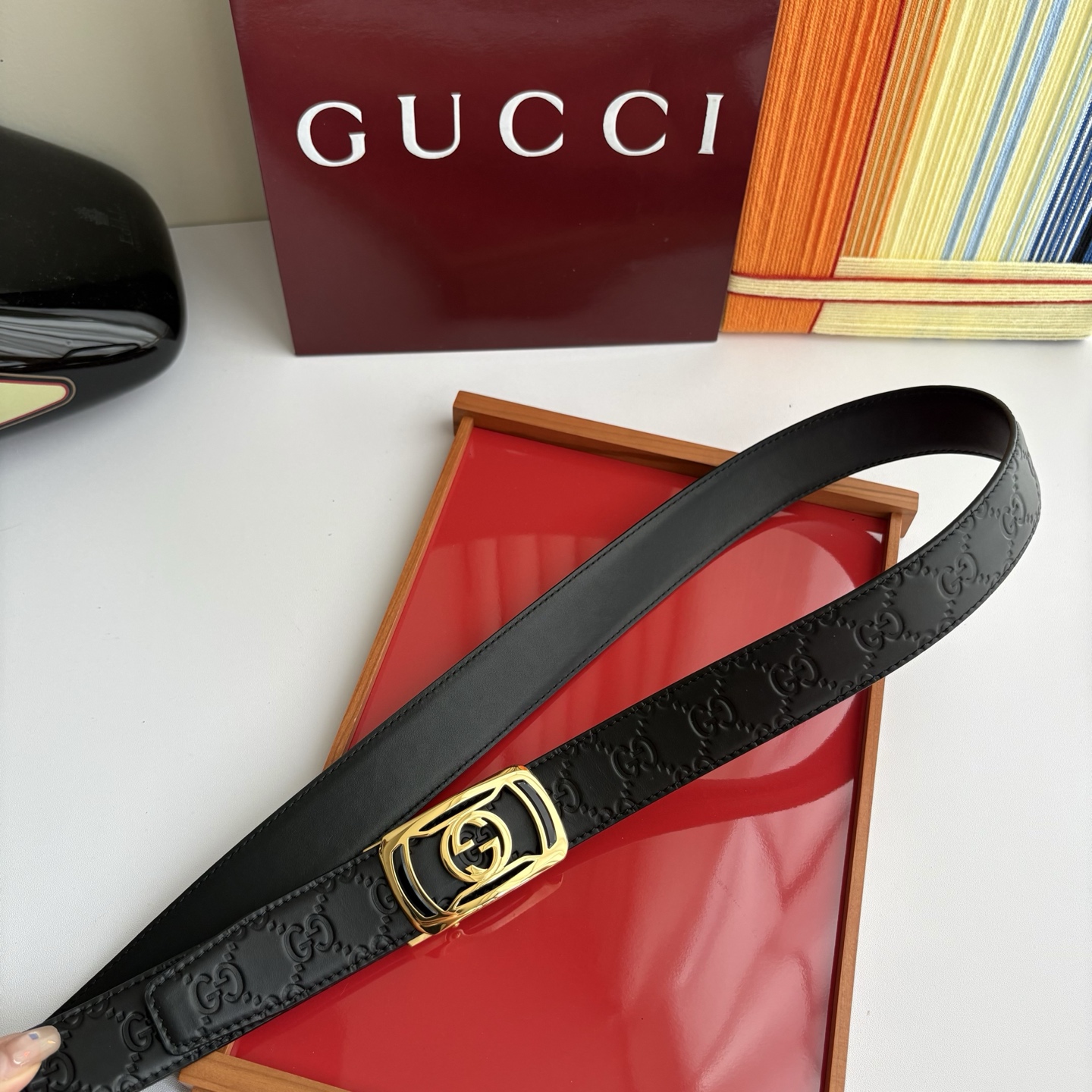 【古奇】 Gucci新款小牛皮，手感细腻柔软，搭配纯钢自动精品扣，男士必备！宽度：3.5cm