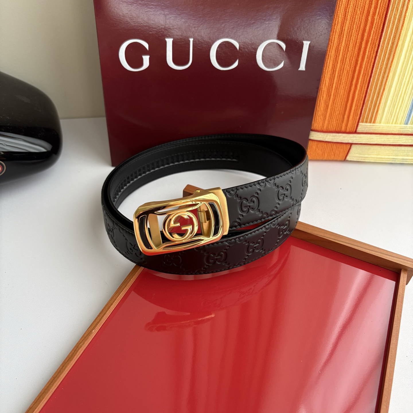 【古奇】 Gucci新款小牛皮，手感细腻柔软，搭配纯钢自动精品扣，男士必备！宽度：3.5cm