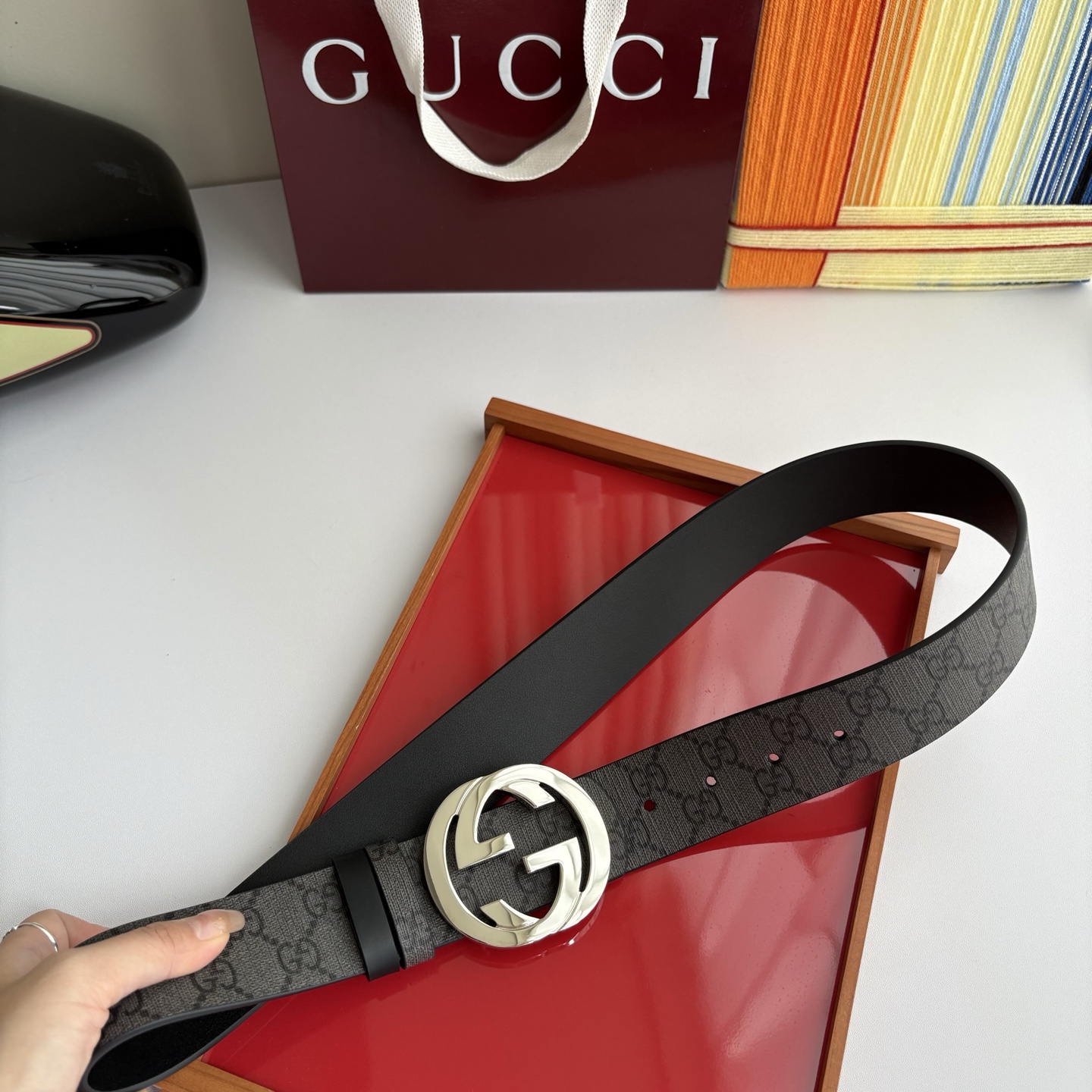 Gucci 经典原单品质，新款灰色Pvc印花搭配原版平纹底，纯铜挂扣，精工制作，细节看图，实物拍摄，高端