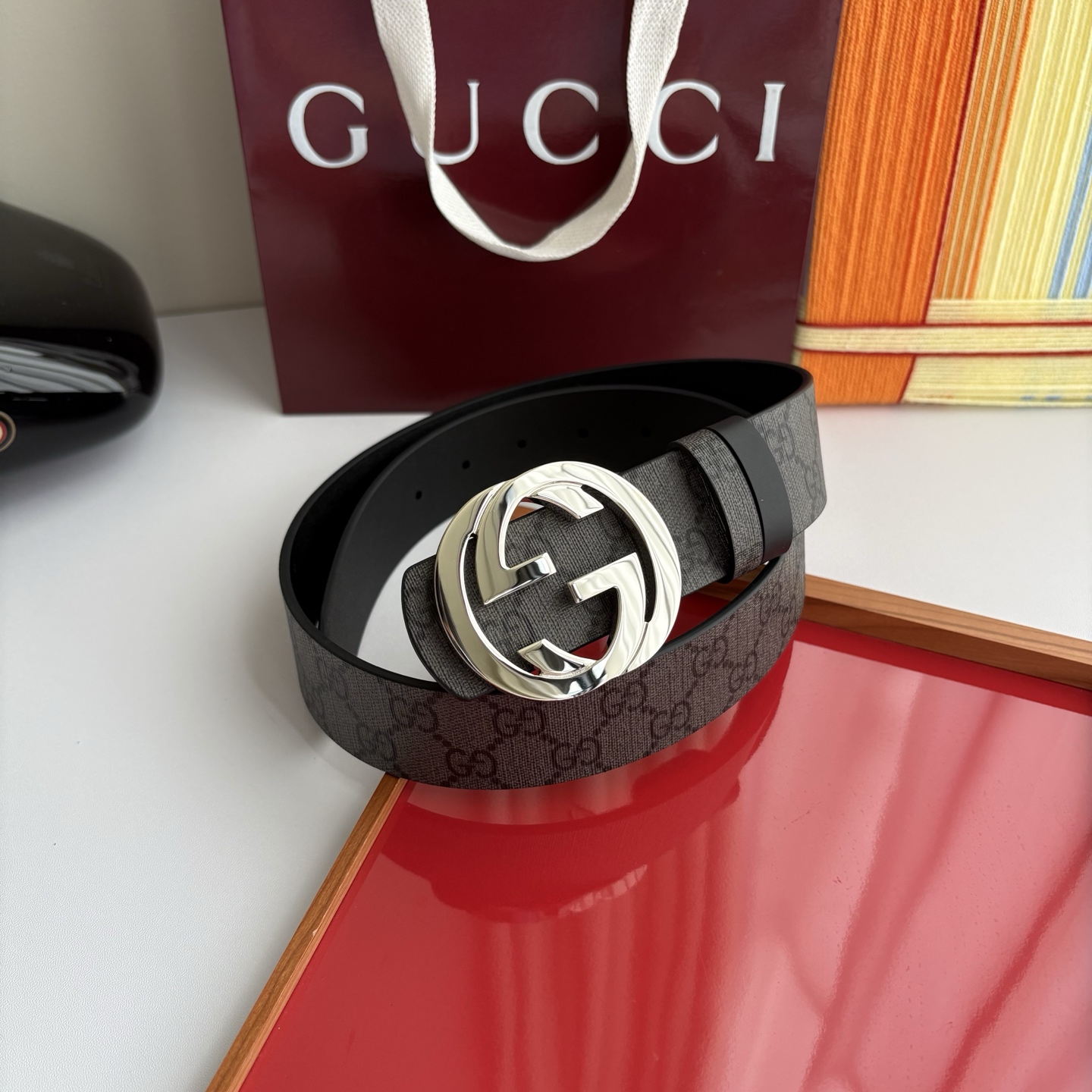 Gucci 经典原单品质，新款灰色Pvc印花搭配原版平纹底，纯铜挂扣，精工制作，细节看图，实物拍摄，高端