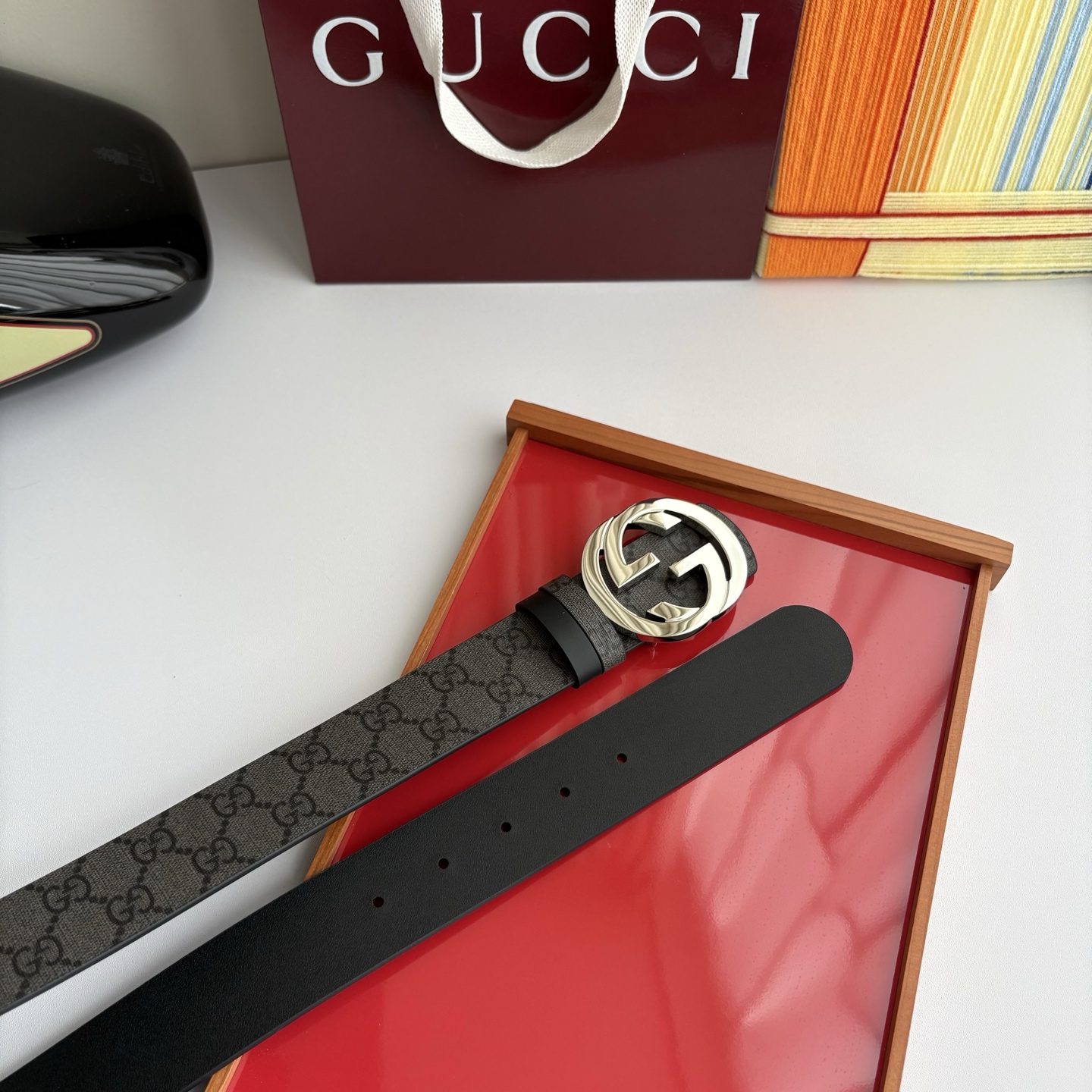 Gucci 经典原单品质，新款灰色Pvc印花搭配原版平纹底，纯铜挂扣，精工制作，细节看图，实物拍摄，高端