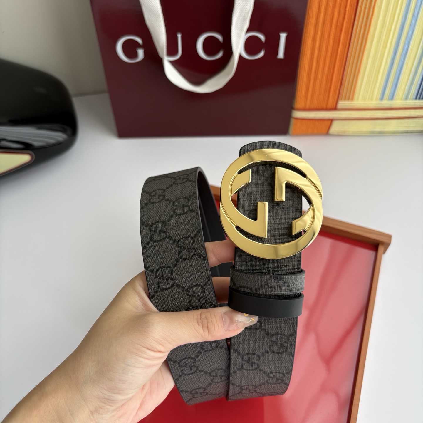 Gucci 经典原单品质，新款灰色Pvc印花搭配原版平纹底，纯铜挂扣，精工制作，细节看图，实物拍摄，高端