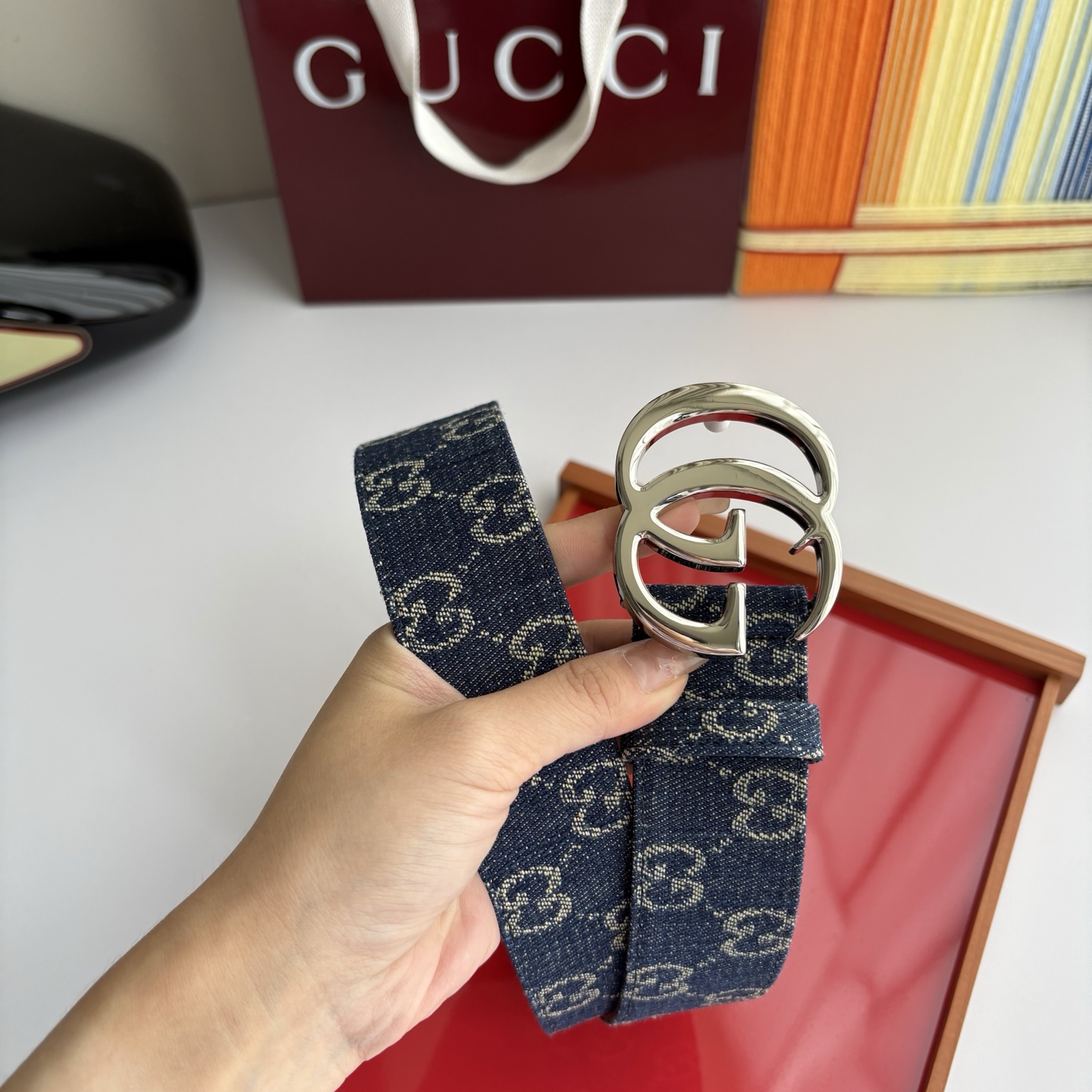 Gucci 经典原单品质，牛仔布品牌印花logo搭配原版平纹皮底，纯铜精品扣，精工制作，细节看图，实物拍