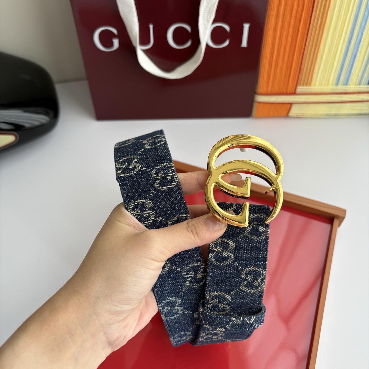 Gucci 经典原单品质，牛仔布品牌印花logo搭配原版平纹皮底，纯铜精品扣，精工制作，细节看图，实物拍