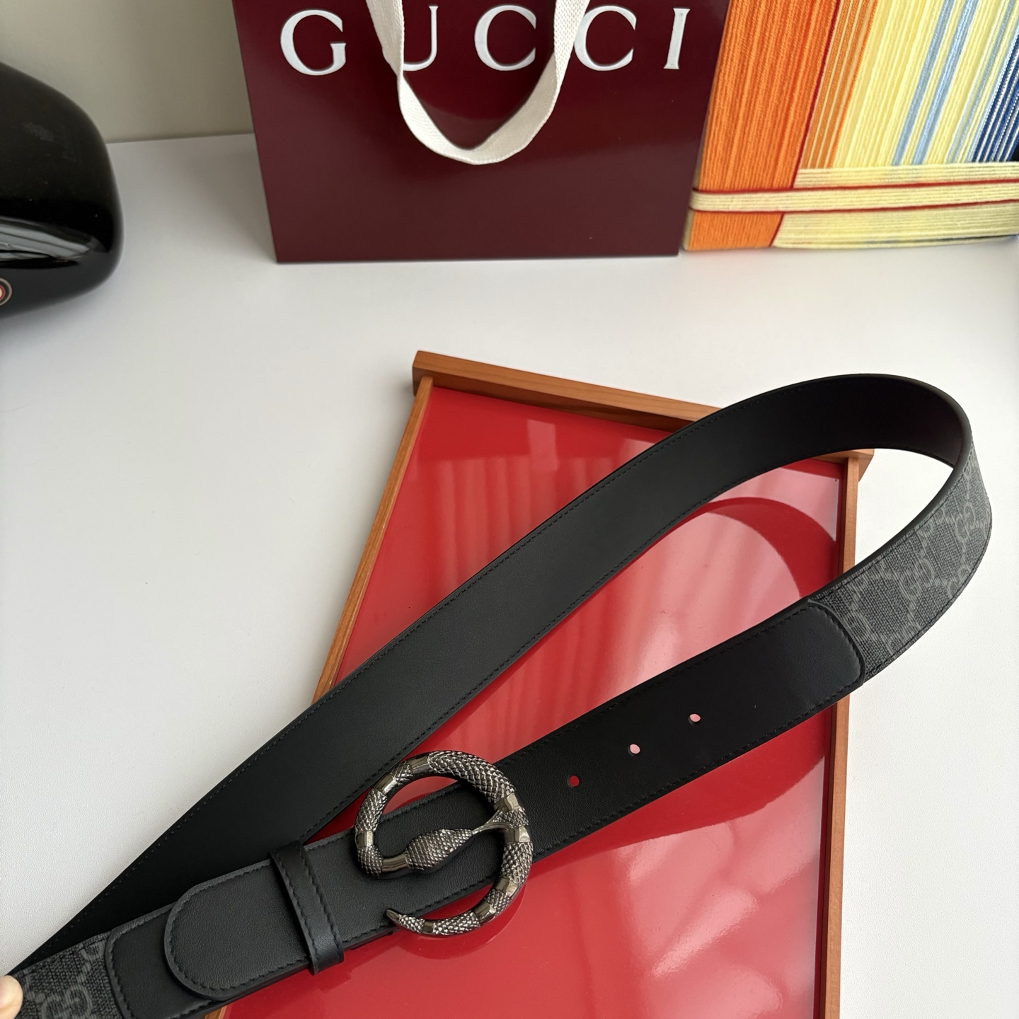 Gucci 经典原单品质，经典品牌印花logo搭配原版平纹皮底，纯钢精品扣，精工制作，细节看图，实物拍摄