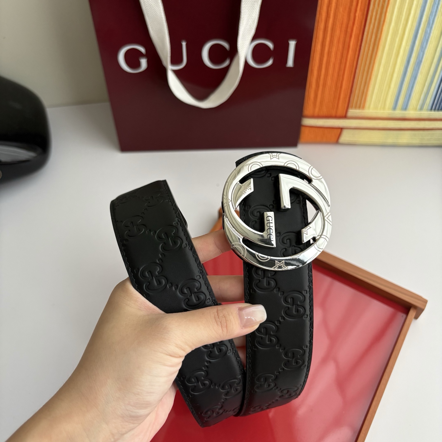 Gucci 经典原单品质，头层牛皮压花配原版皮底，原单精品挂扣，精工制作，细节看图，实物拍摄，高端奢华，