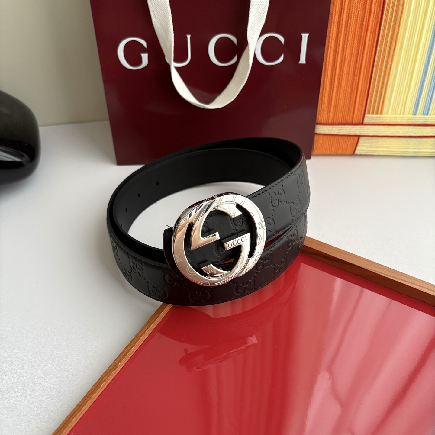 Gucci 经典原单品质，头层牛皮压花配原版皮底，原单精品挂扣，精工制作，细节看图，实物拍摄，高端奢华，