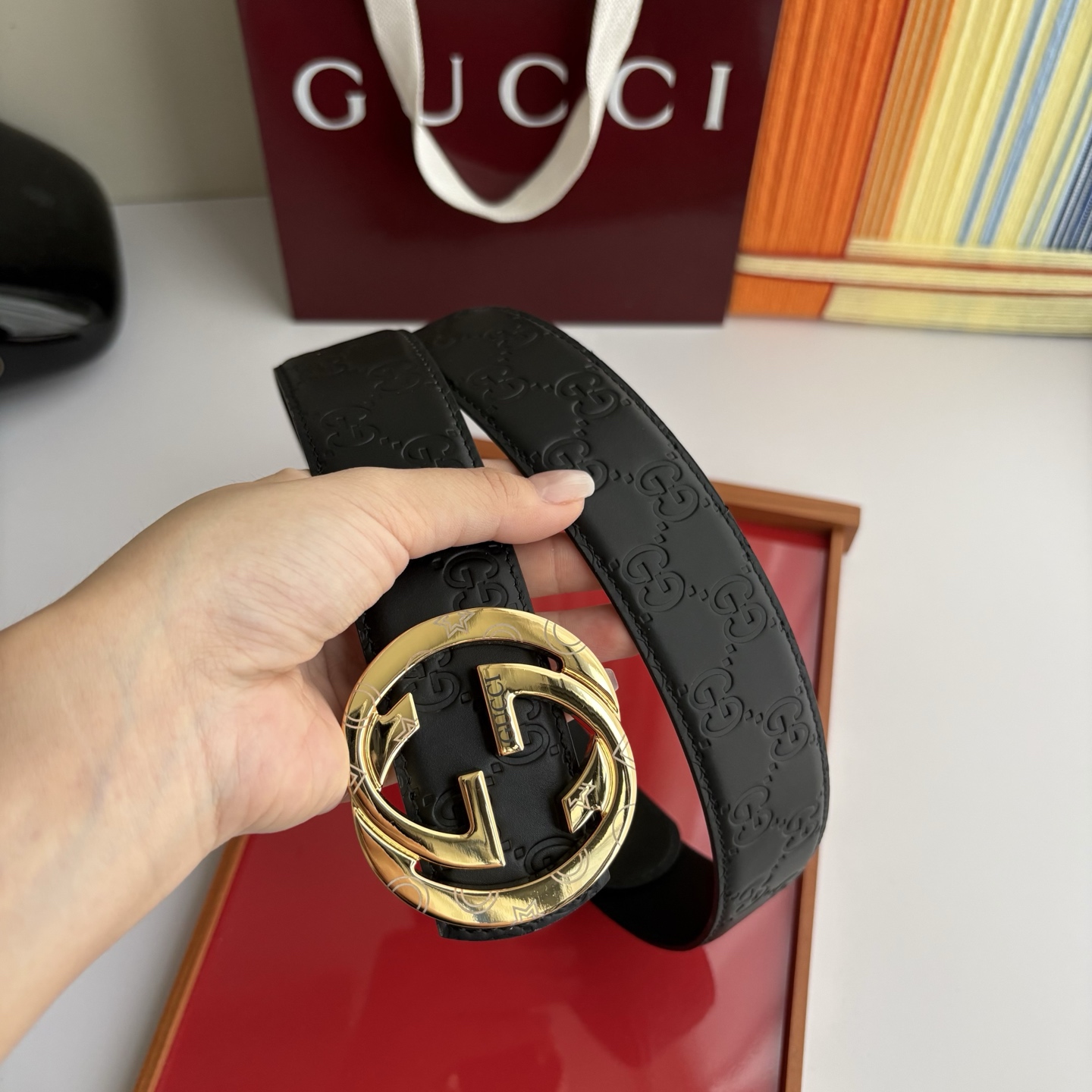 Gucci 经典原单品质，头层牛皮压花配原版皮底，原单精品挂扣，精工制作，细节看图，实物拍摄，高端奢华，