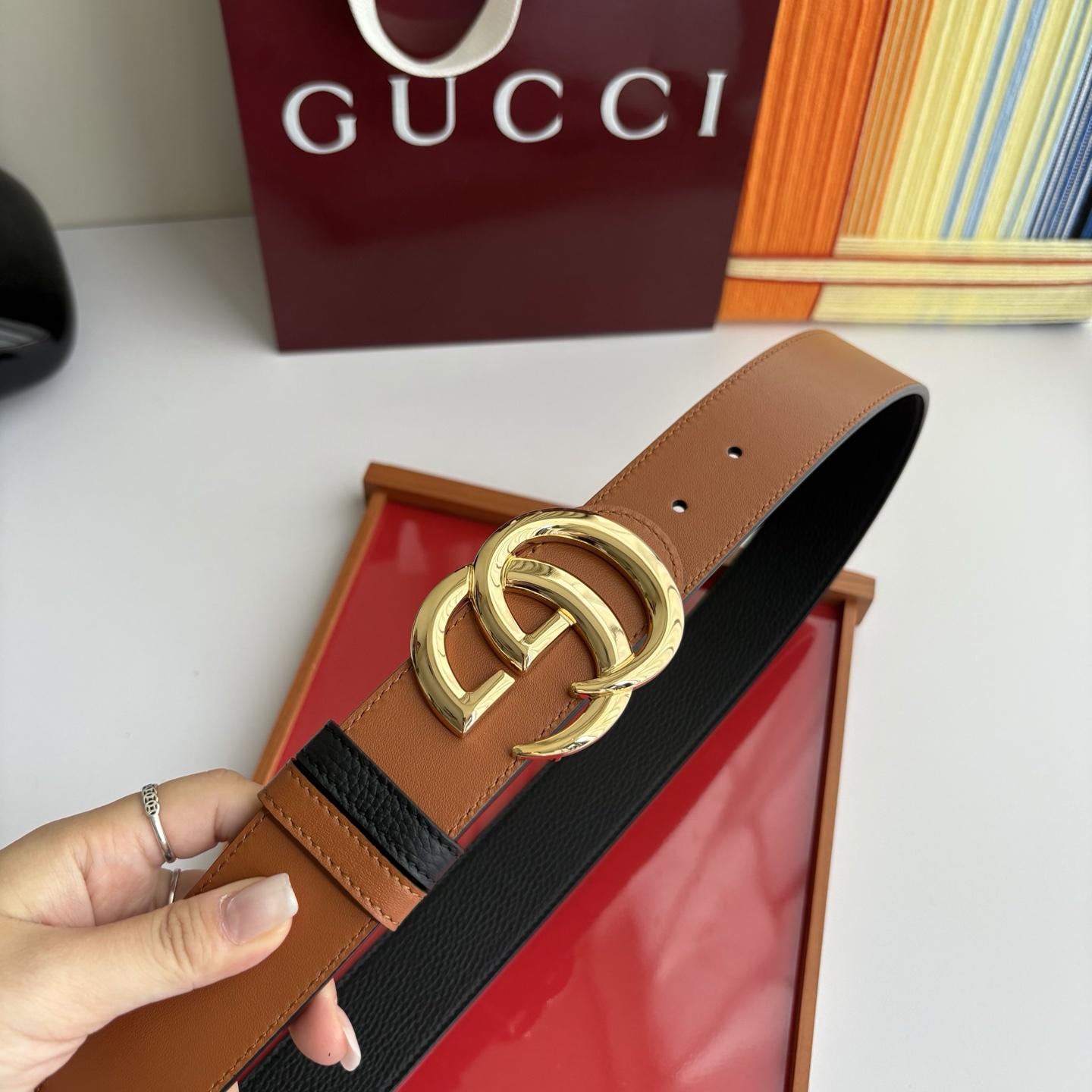 Gucci 经典原单品质，荔枝纹面搭土黄平纹底，精品铜扣，精工制作，细节看图，实物拍摄，高端奢华，宽度4