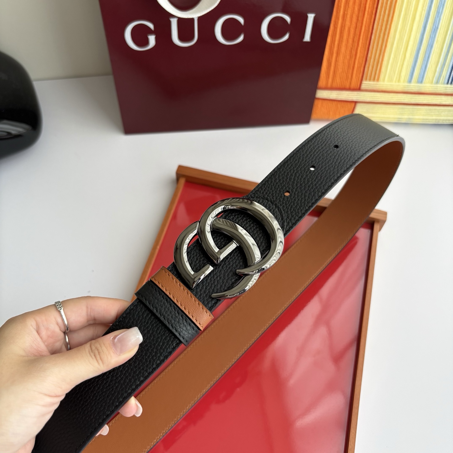 Gucci 经典原单品质，荔枝纹面搭土黄平纹底，精品铜扣，精工制作，细节看图，实物拍摄，高端奢华，宽度4