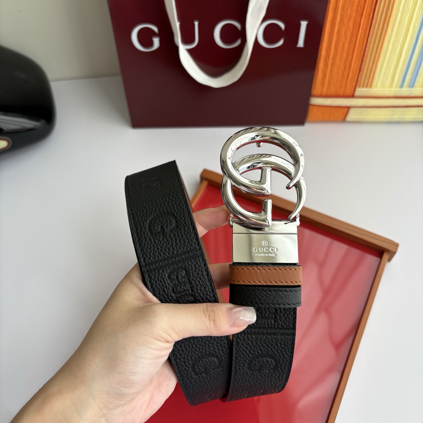 Gucci 经典原单品质，荔枝纹面搭土黄平纹底，精品旋转铜扣，精工制作，细节看图，实物拍摄，高端奢华，宽