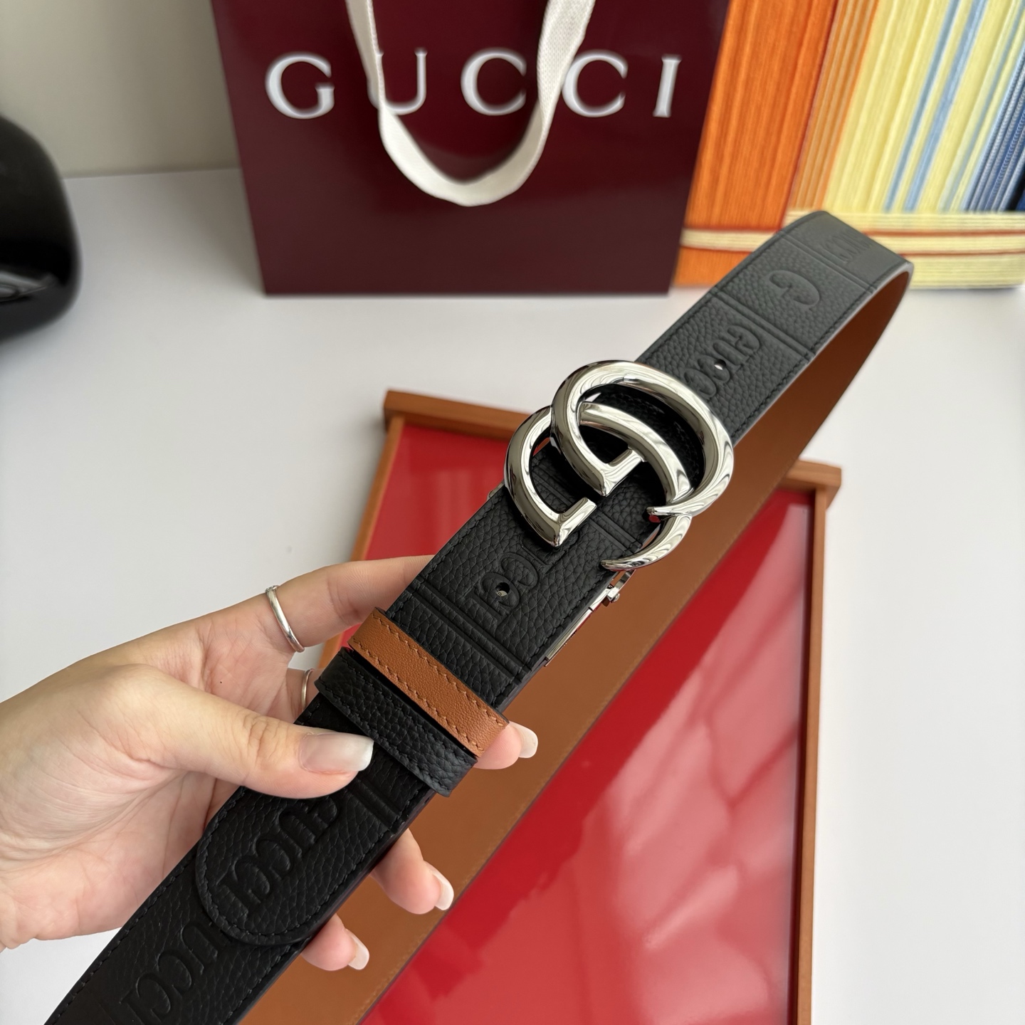 Gucci 经典原单品质，荔枝纹面搭土黄平纹底，精品旋转铜扣，精工制作，细节看图，实物拍摄，高端奢华，宽