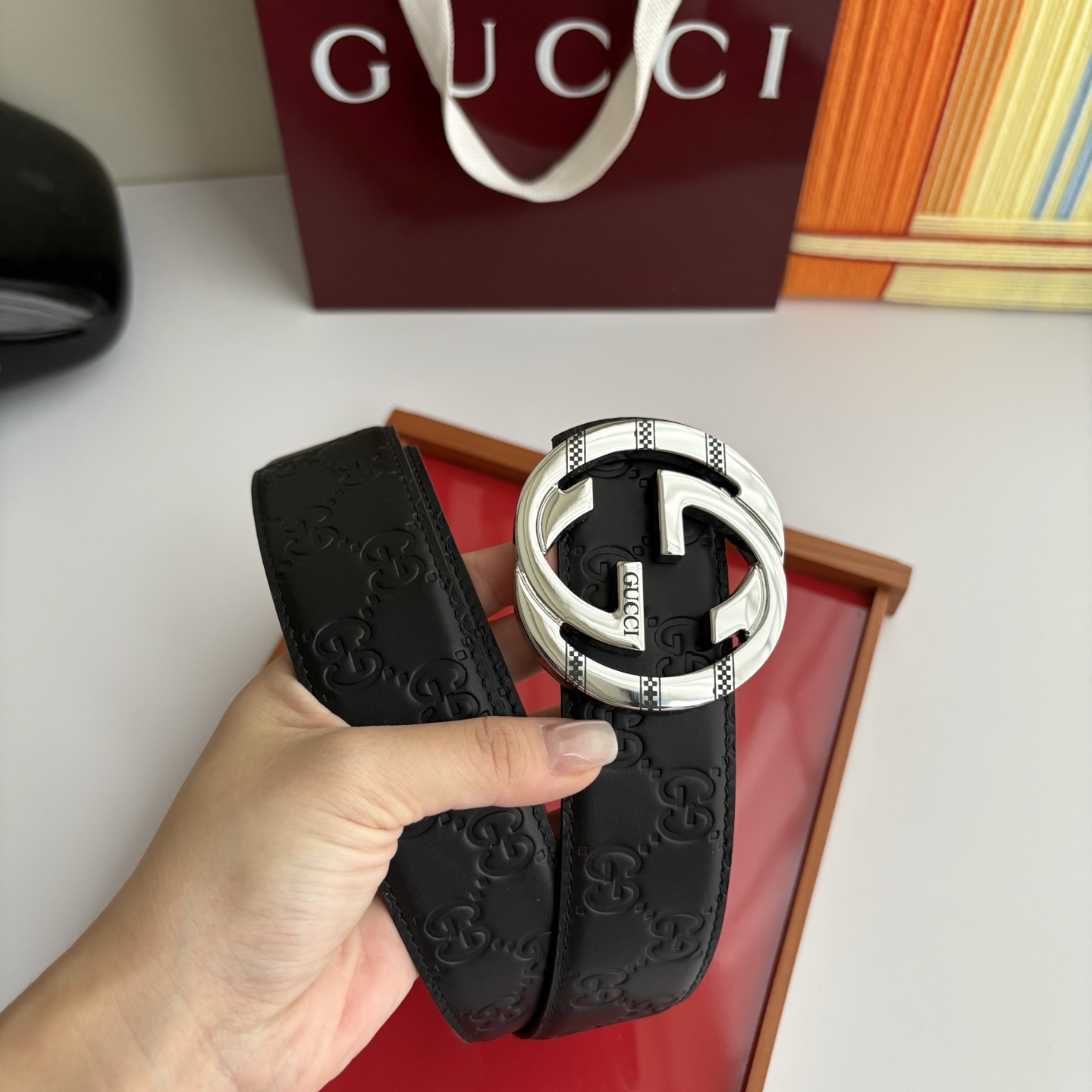 Gucci 经典原单品质，压花面搭配原版平纹底，精品铜扣，精工制作，细节看图，实物拍摄，高端奢华，宽度4