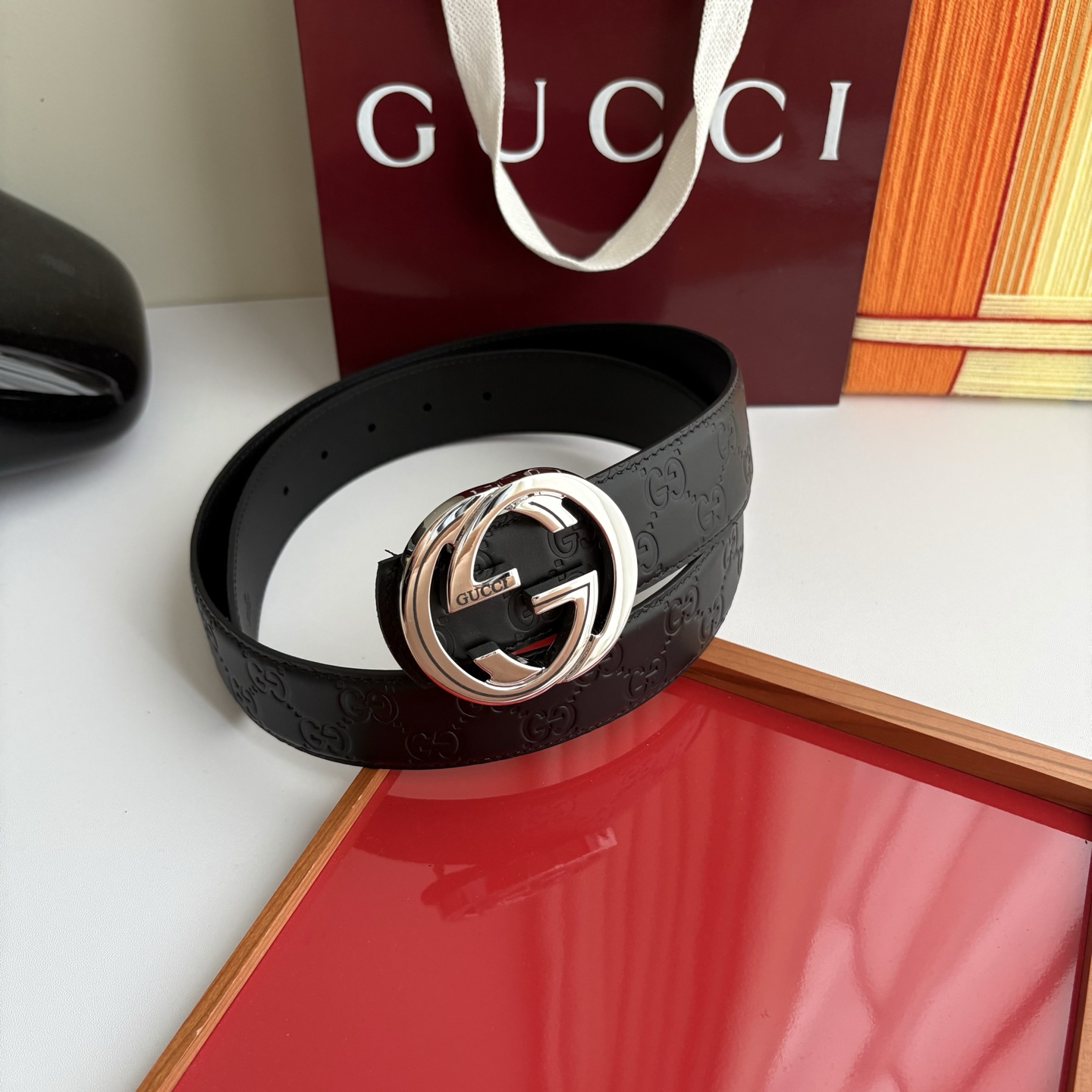 Gucci 经典原单品质，压花面搭配原版平纹底，精品铜扣，精工制作，细节看图，实物拍摄，高端奢华，宽度4