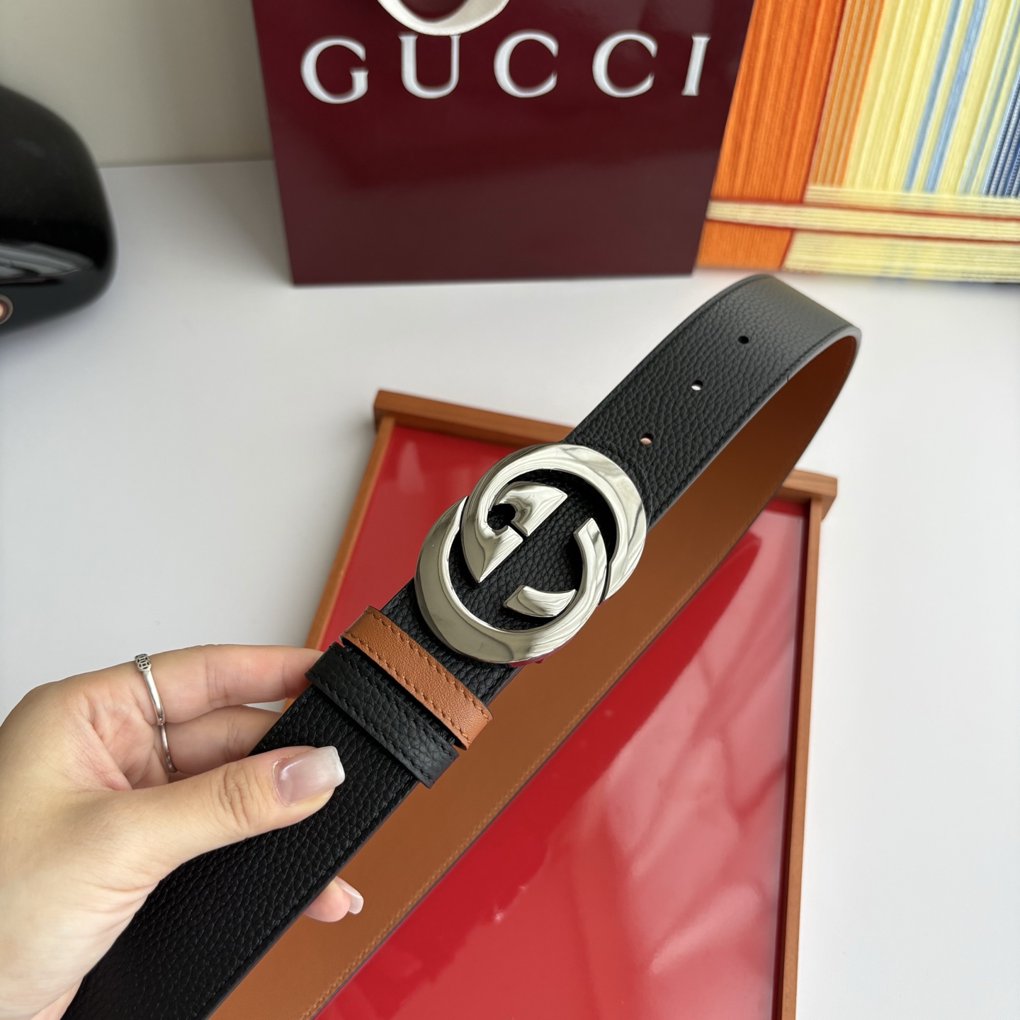 Gucci 经典原单品质，荔枝纹面搭土黄平纹底，精品铜扣，精工制作，细节看图，实物拍摄，高端奢华，宽度4