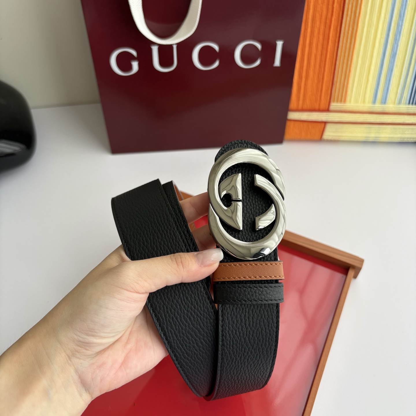 Gucci 经典原单品质，荔枝纹面搭土黄平纹底，精品铜扣，精工制作，细节看图，实物拍摄，高端奢华，宽度4