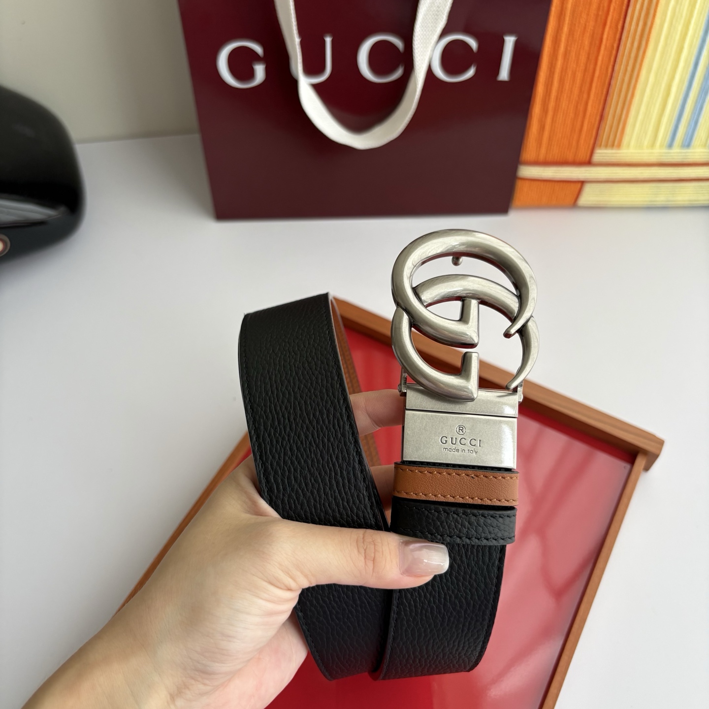Gucci 经典原单品质，荔枝纹面搭土黄平纹底，精品旋转铜扣，精工制作，细节看图，实物拍摄，高端奢华，宽