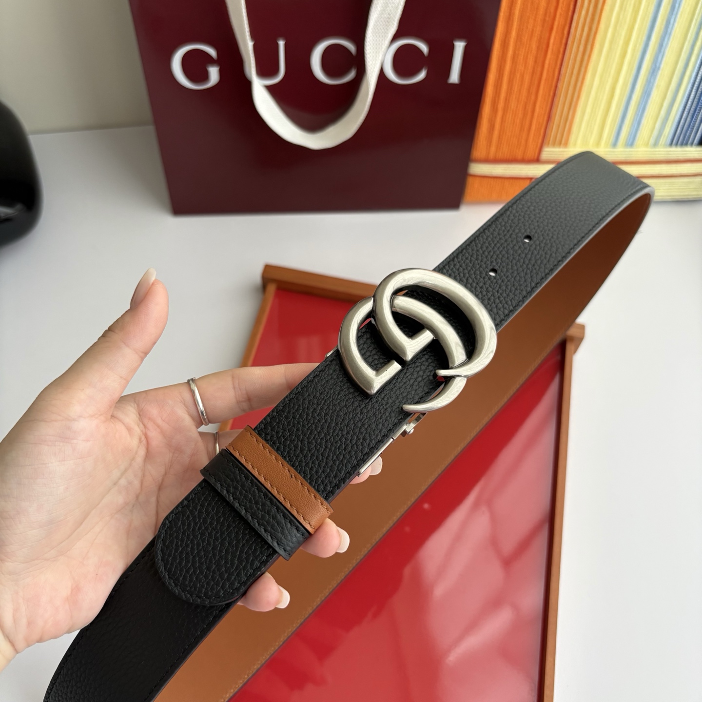 Gucci 经典原单品质，荔枝纹面搭土黄平纹底，精品旋转铜扣，精工制作，细节看图，实物拍摄，高端奢华，宽