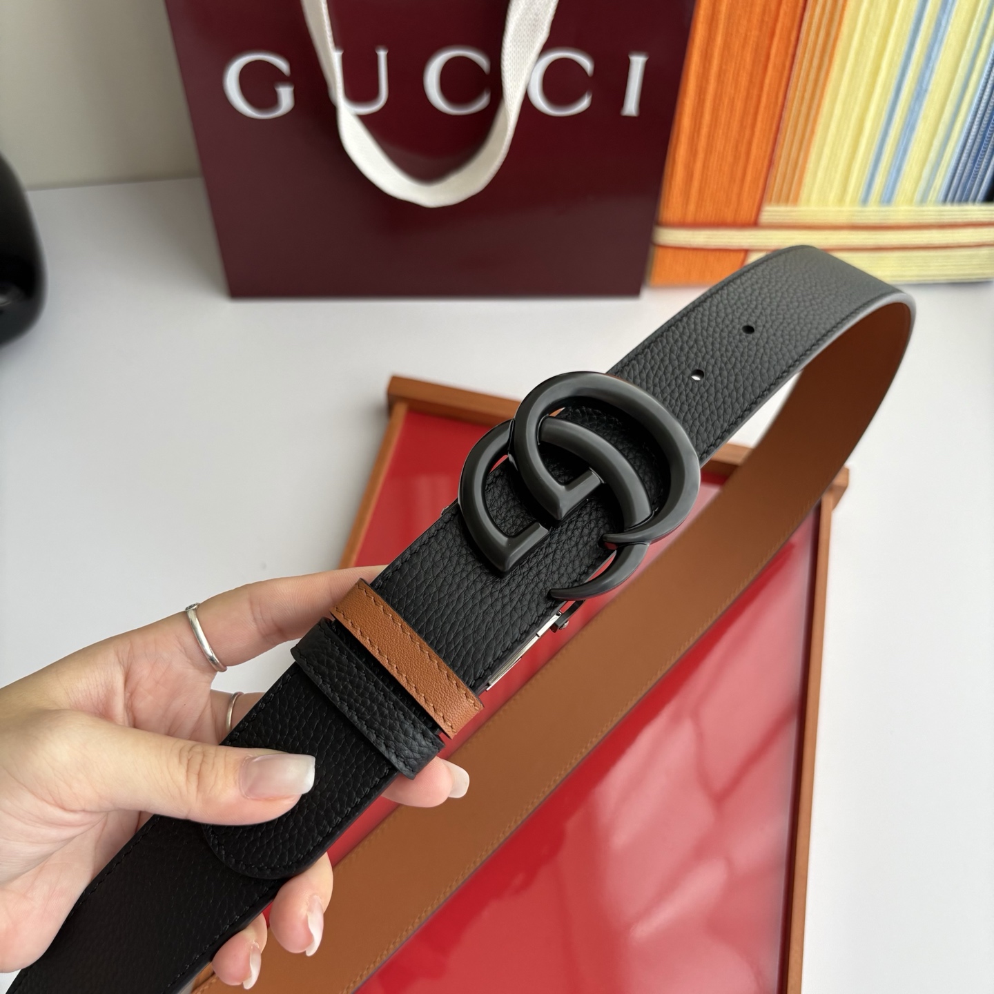 Gucci 经典原单品质，荔枝纹面搭土黄平纹底，精品旋转铜扣，精工制作，细节看图，实物拍摄，高端奢华，宽