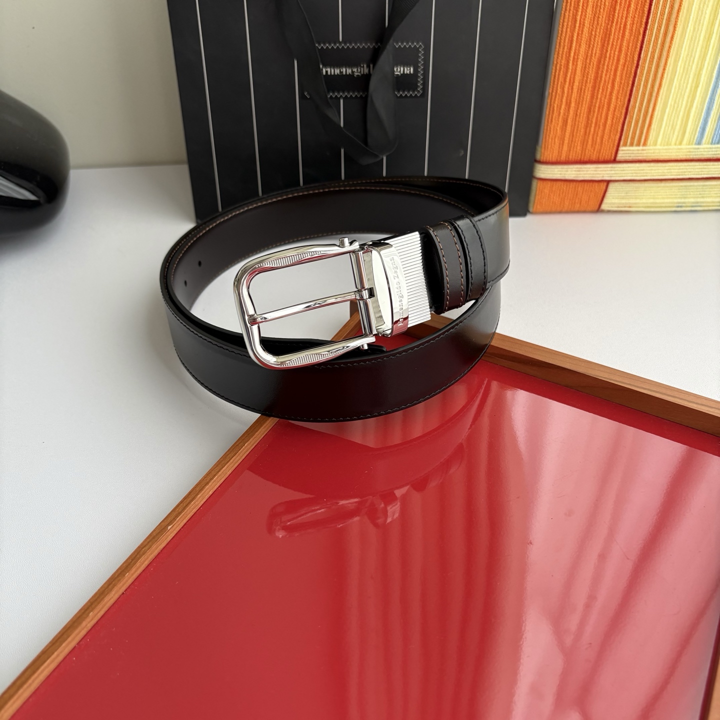 NO:861257,Original Ermenegildo Zegna calfskin, delicate and soft to the touch, with high-quality pure copper rotating buckle, a must-have for men!  Width 3.5cm bright silver, belt, zegna, cowhide19860909原单  杰尼亚原版小牛皮,手感细腻柔软,搭配精品纯铜旋转扣,男士必备！宽3.5cm亮银色,皮带,zegna,cowhide,Belt