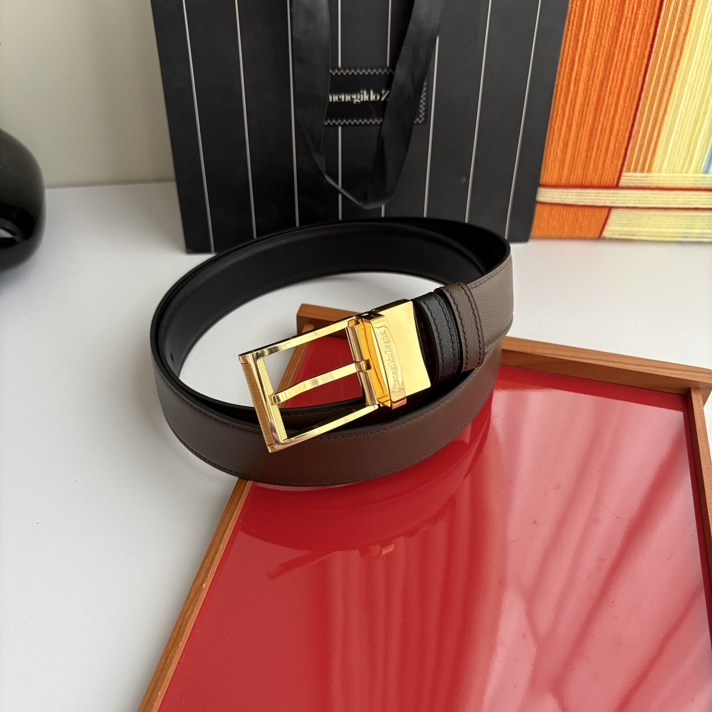 NO:861297,Original Ermenegildo Zegna calfskin, delicate and soft to the touch, with high-quality pure copper rotating buckle, a must-have for men!  Width 3.5cm bright gold, belt, zegna, cowhide19860909原单  杰尼亚原版小牛皮,手感细腻柔软,搭配精品纯铜旋转扣,男士必备！宽3.5cm亮金色,皮带,zegna,cowhide,Belt